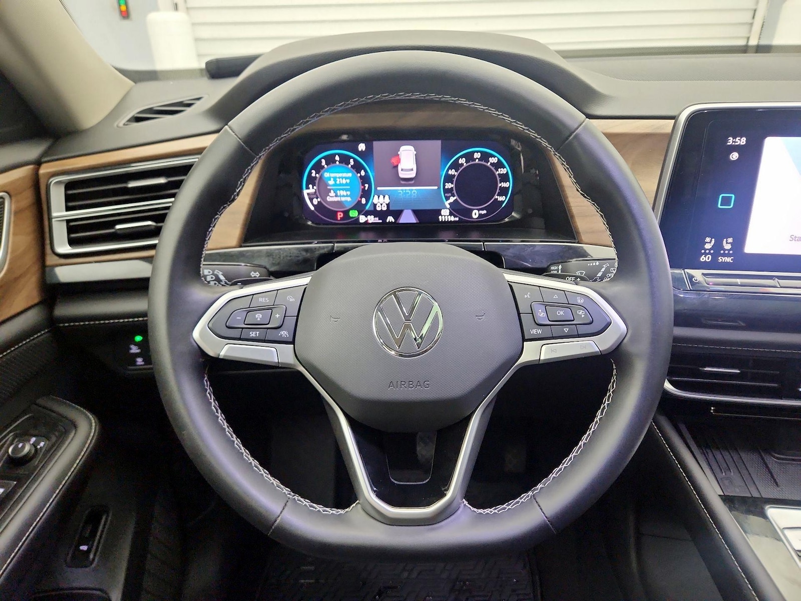 2026 Volkswagen Atlas SE w/Tech - Photo 11