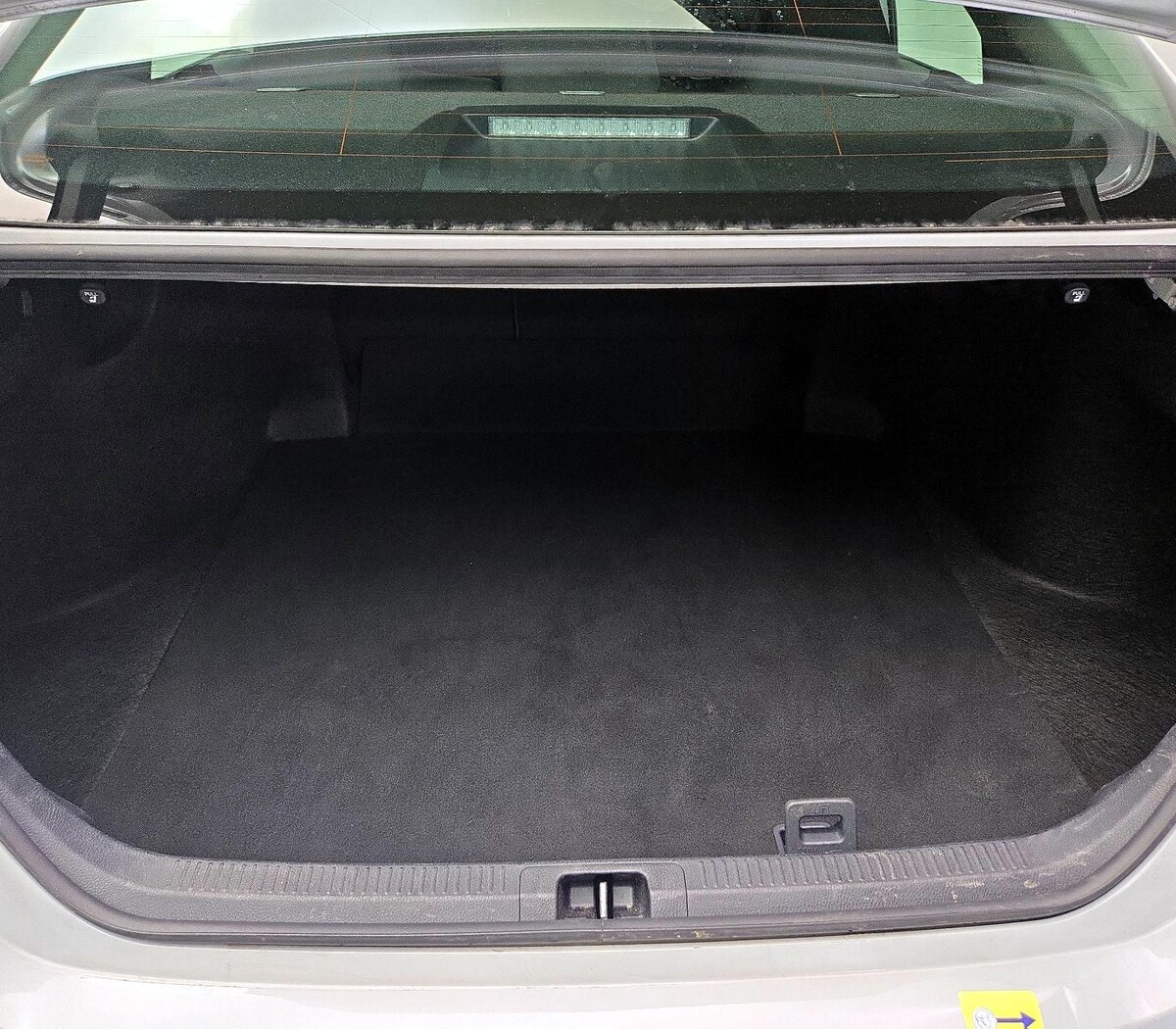 Trunk/Cargo (Seats Up)