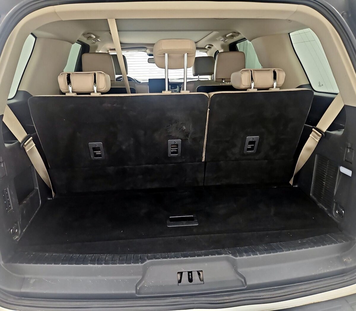Trunk/Cargo (Seats Up)