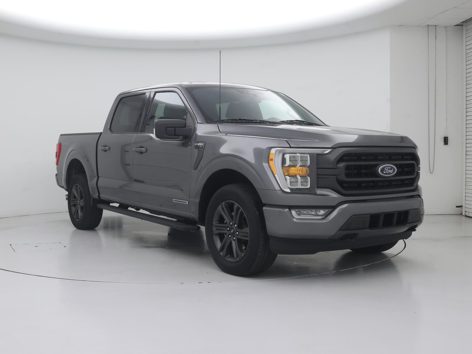 2023 Ford F-150 XLT - Photo 2