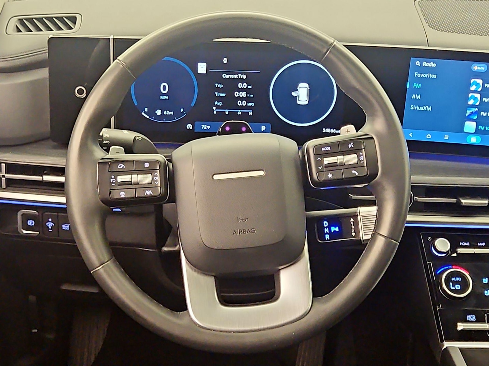 2025 Hyundai Santa Fe Limited - Photo 11