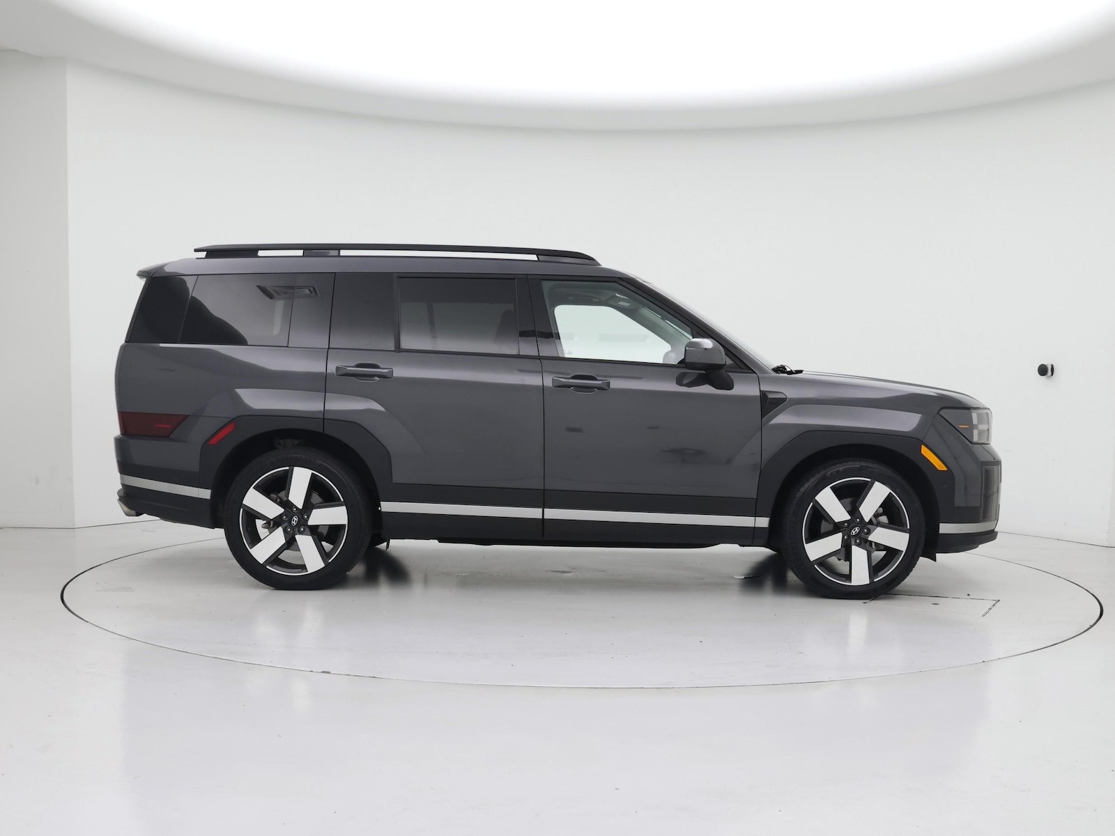 2025 Hyundai Santa Fe Limited - Photo 8