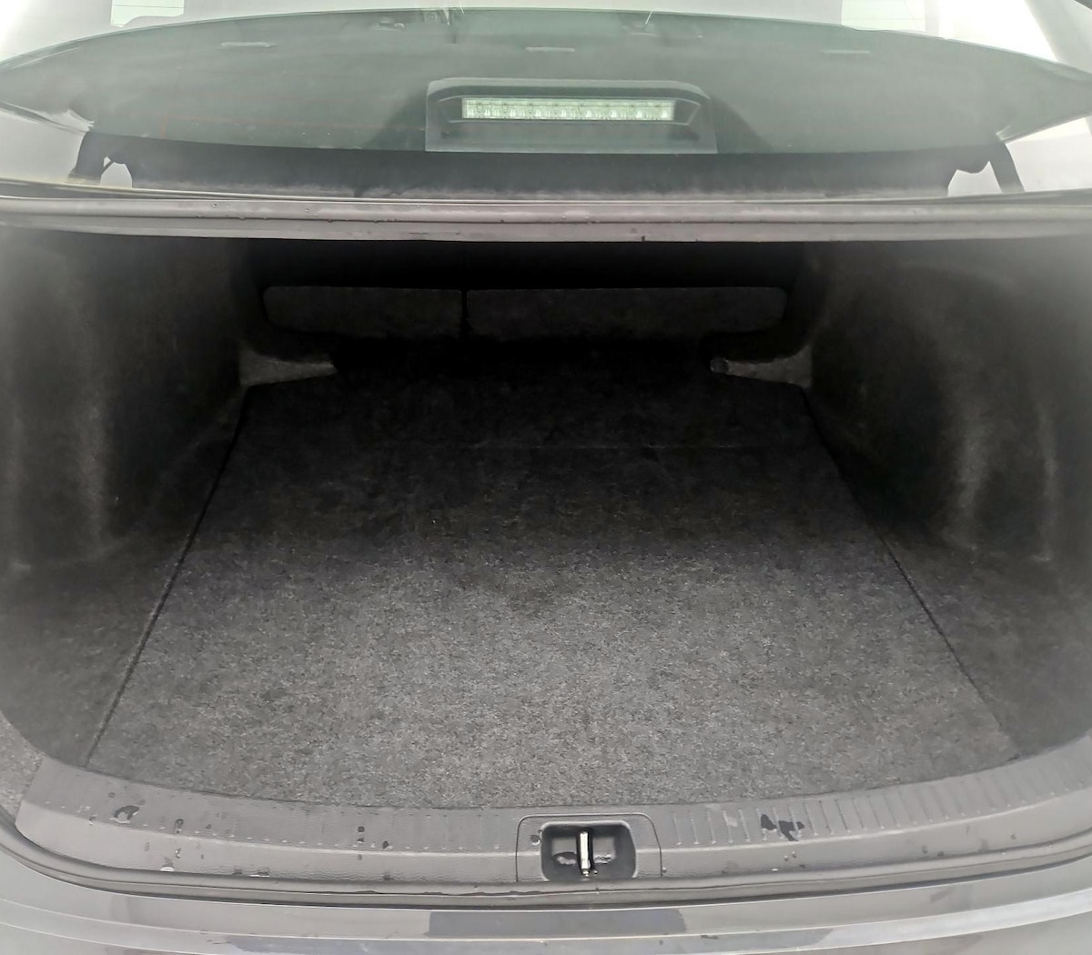 Trunk/Cargo (Seats Up)