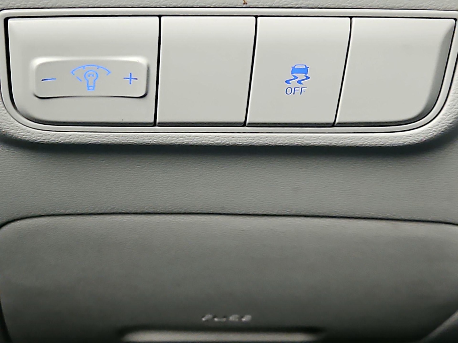 2025 Hyundai Tucson SE - Photo 14