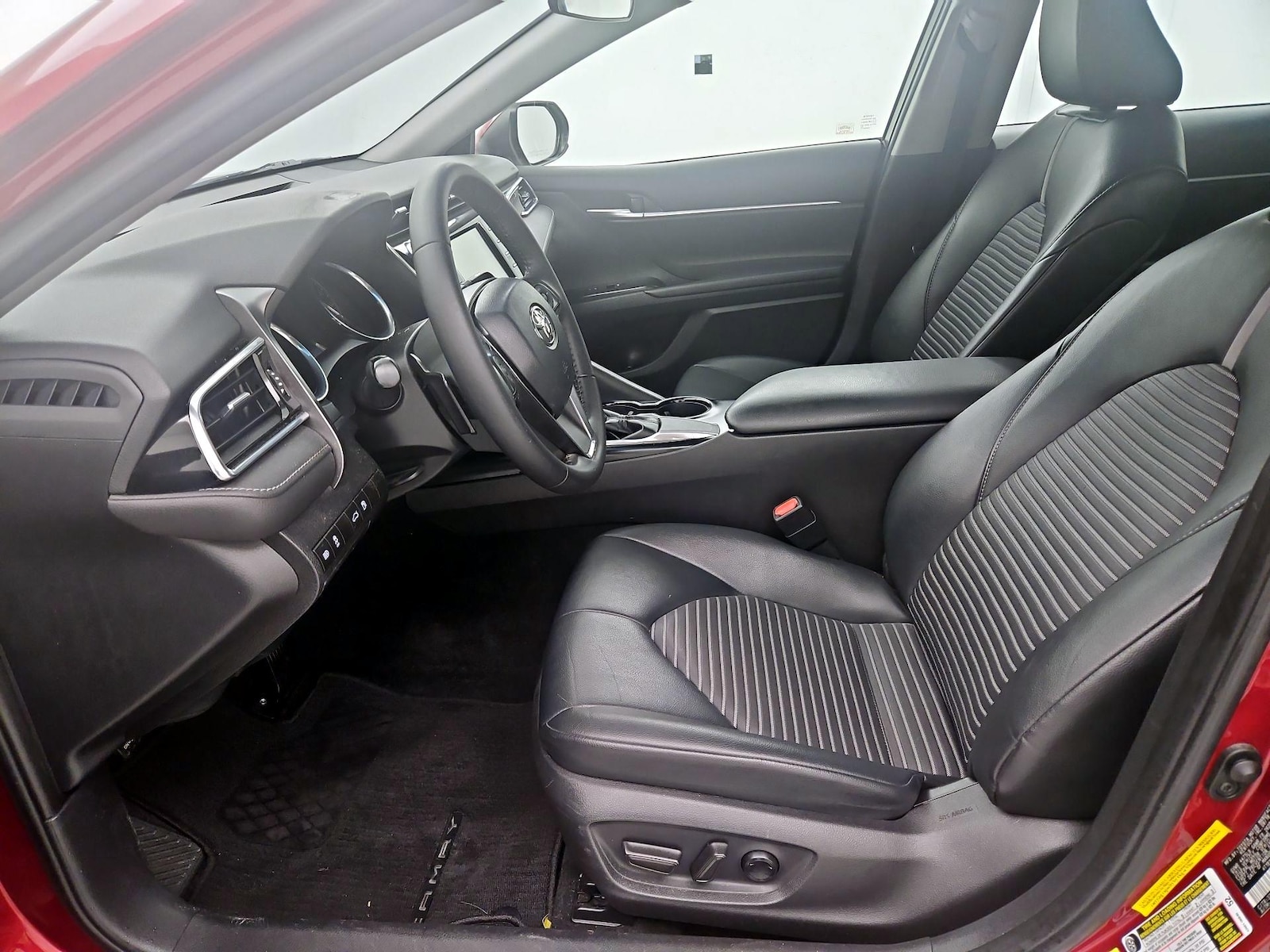 Power Seat(s) & Side Airbags
