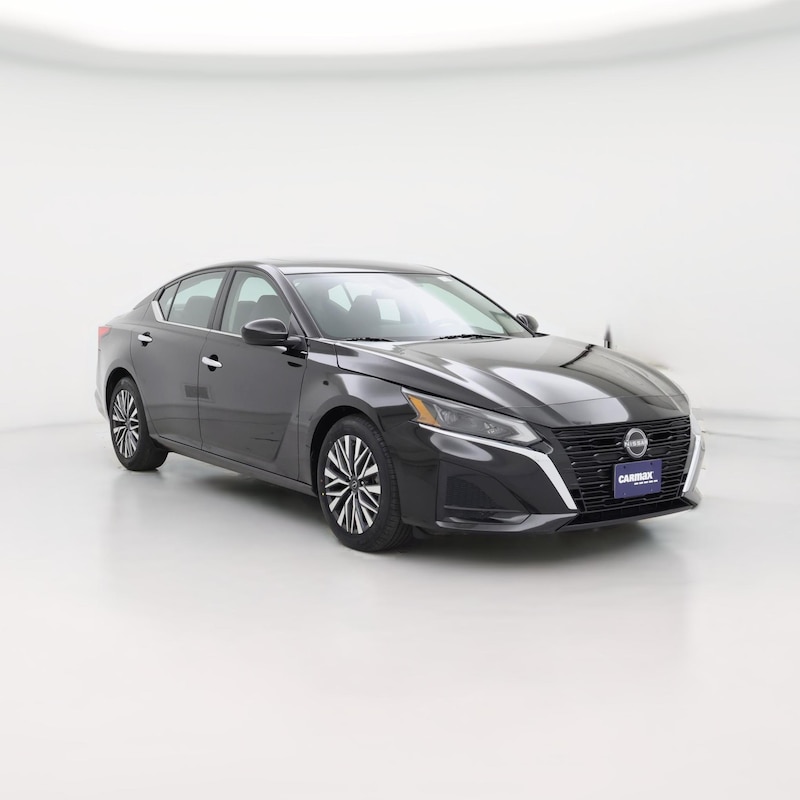 2023 Nissan Altima SV