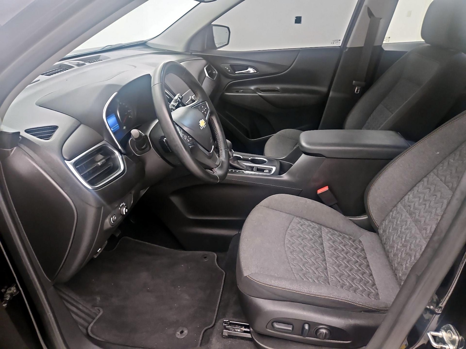 Power Seat(s) & Side Airbags
