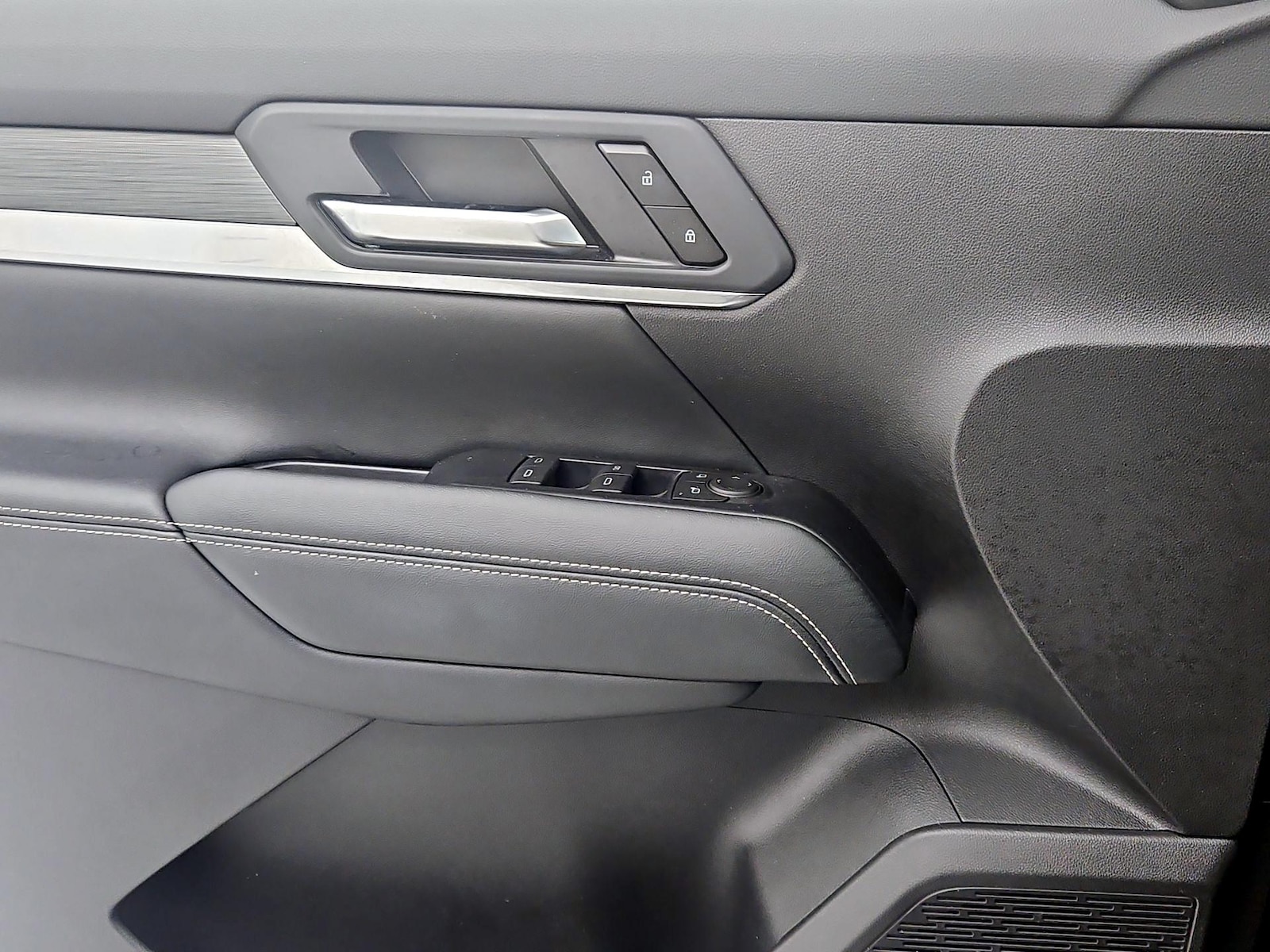 2026 GMC Terrain Elevation - Photo 13