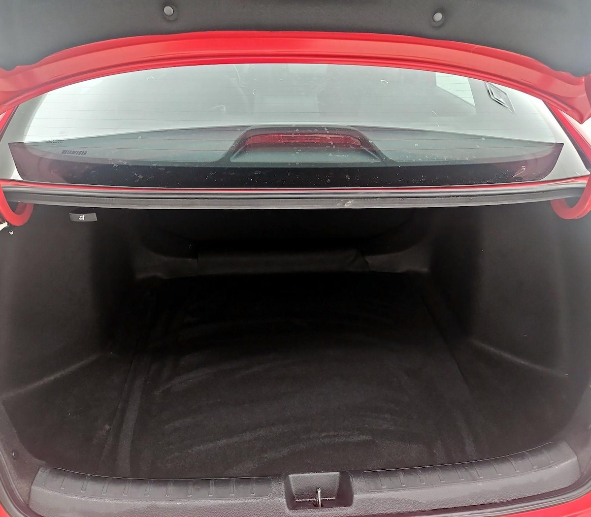 Trunk/Cargo (Seats Up)