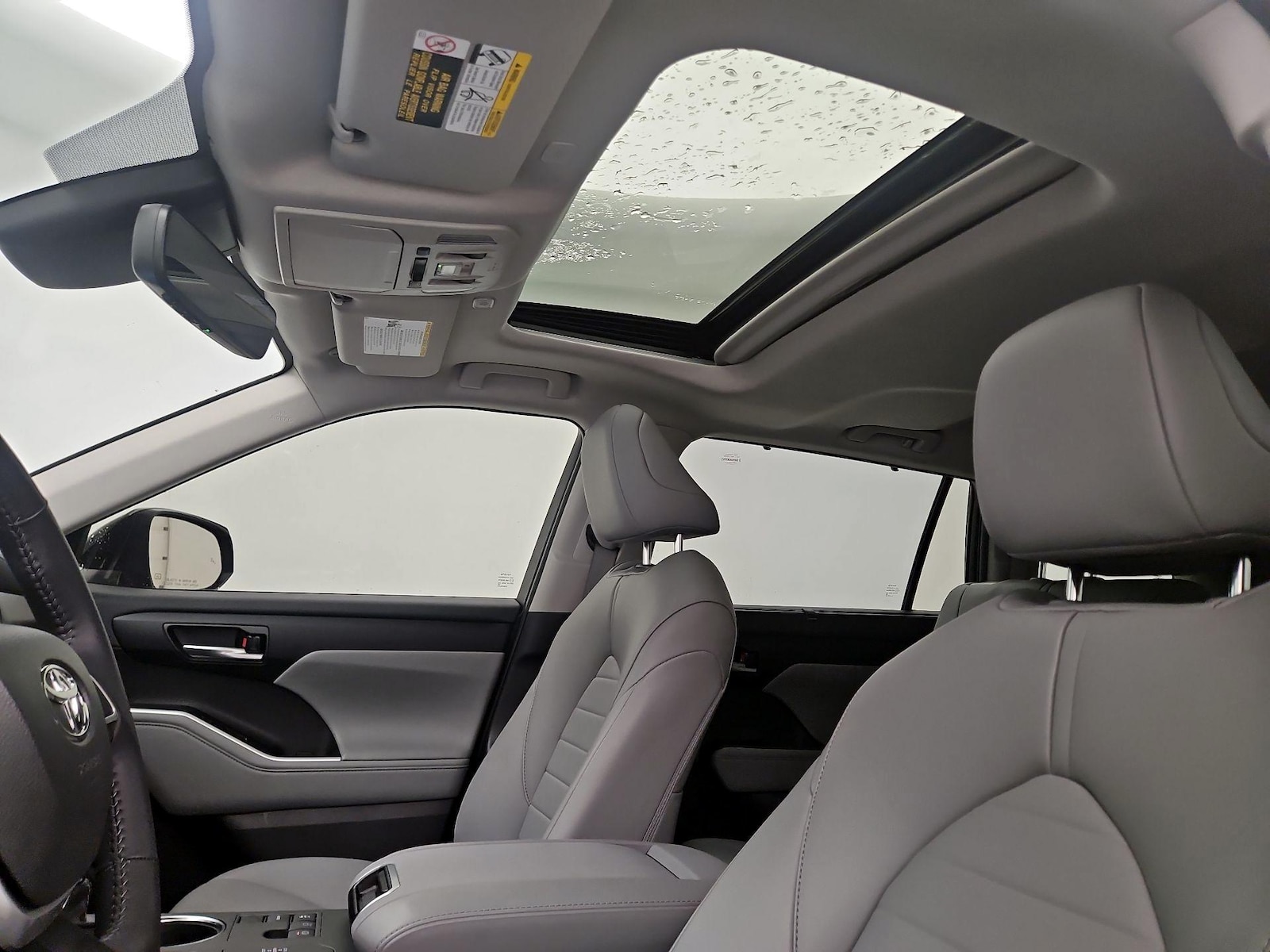 Sunroof(s) & Overhead Airbags