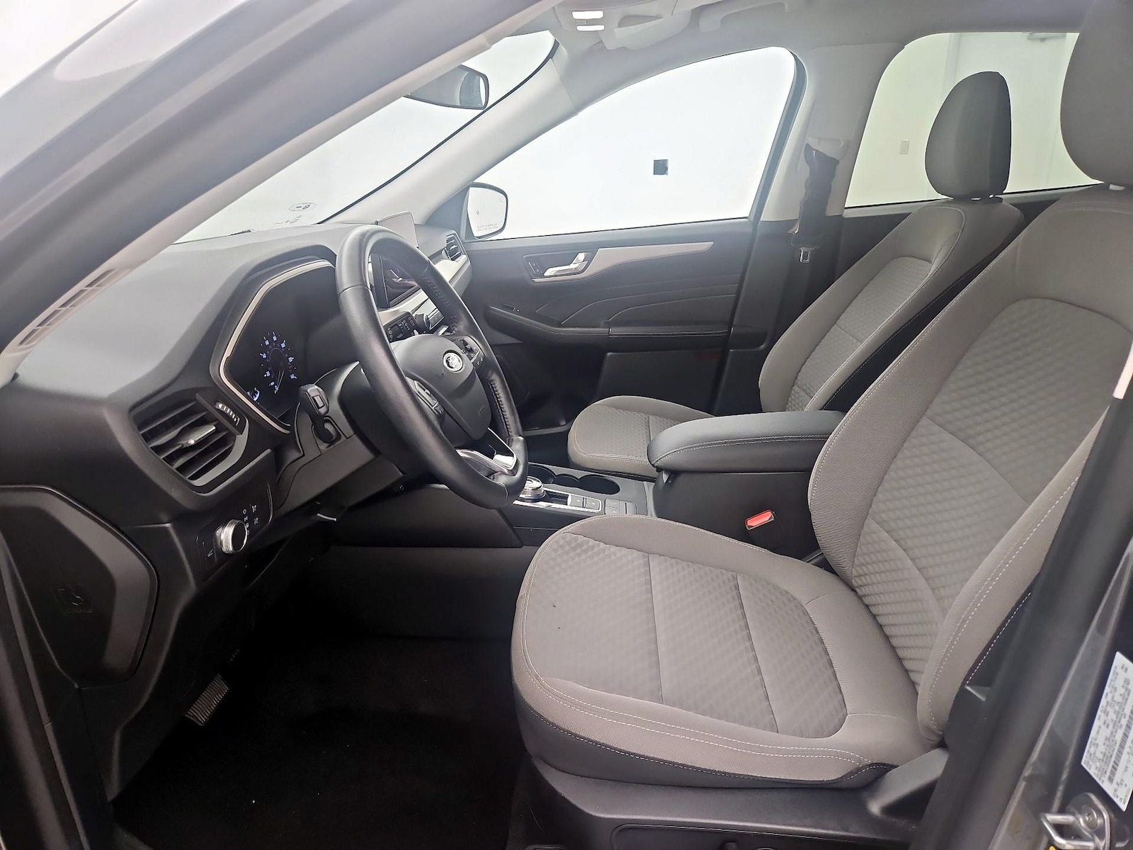 Power Seat(s) & Side Airbags