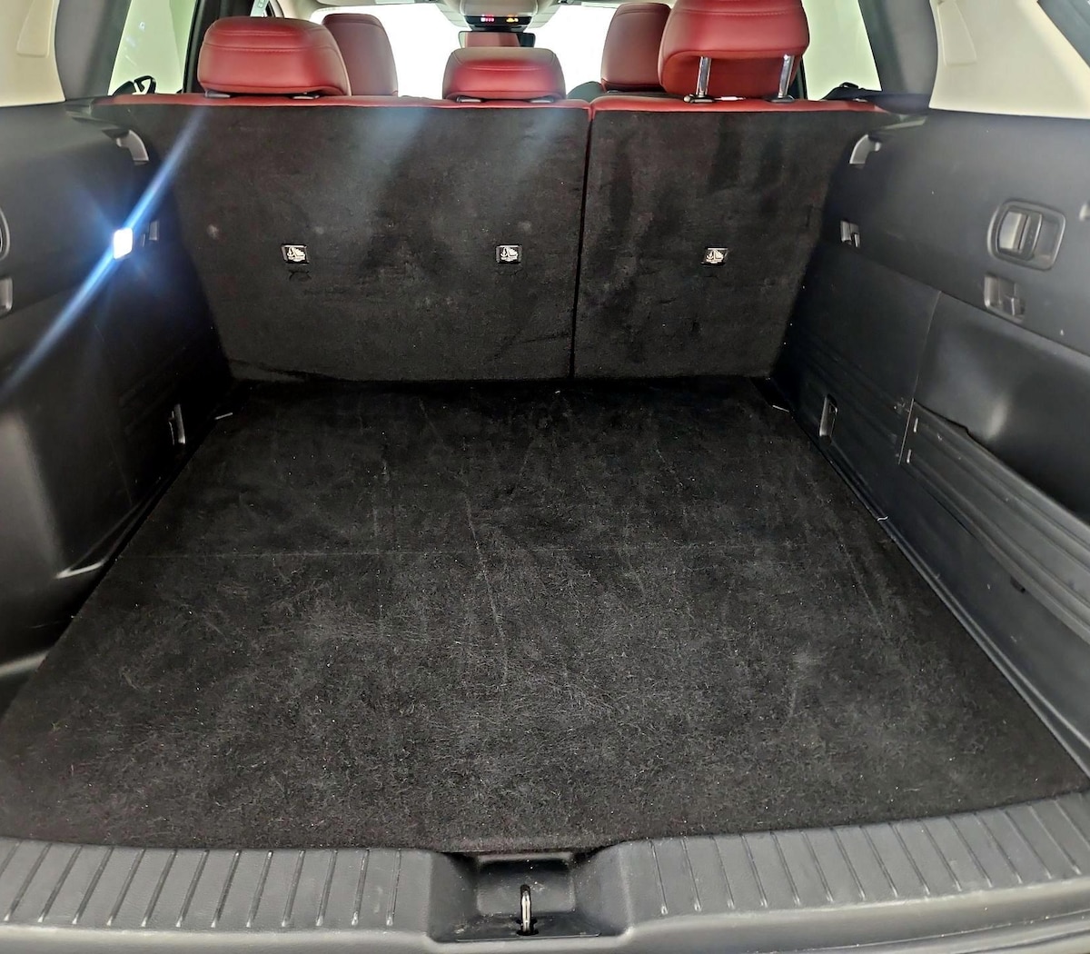 Trunk/Cargo (Seats Up)