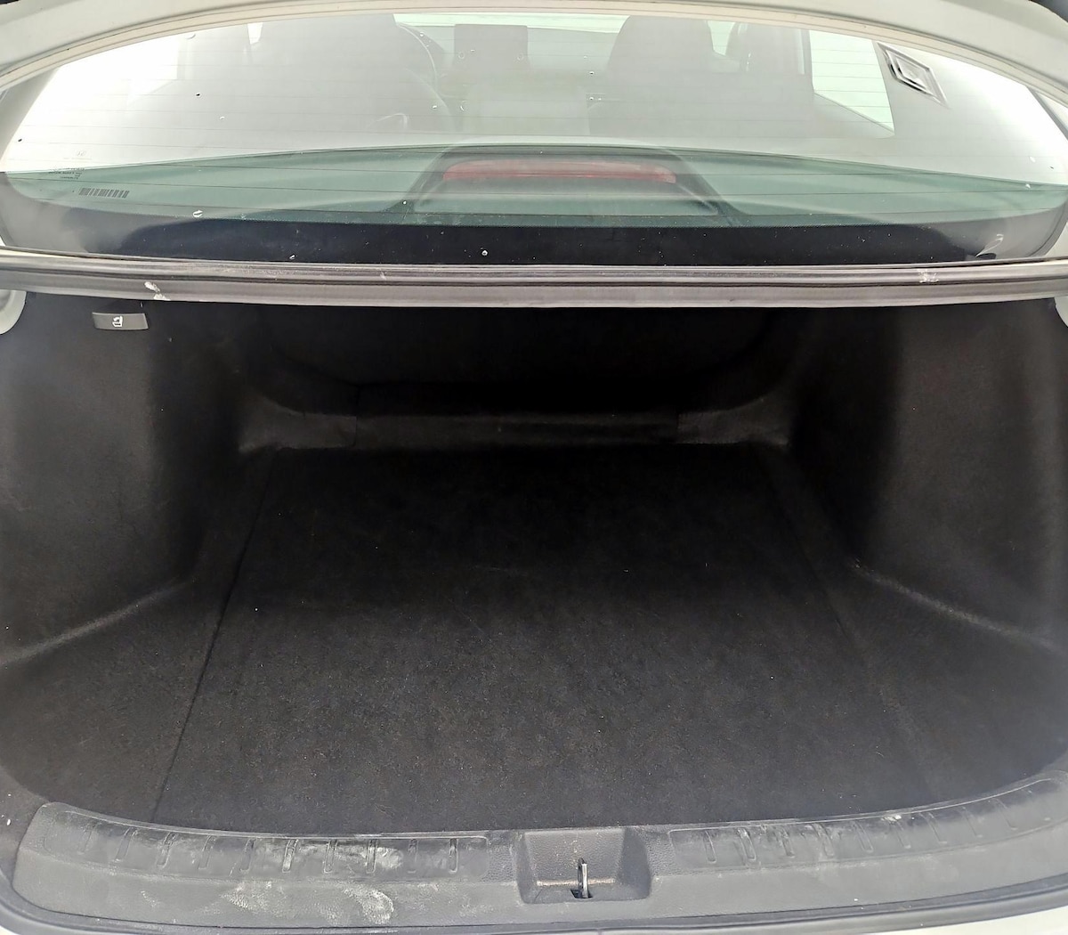 Trunk/Cargo (Seats Up)
