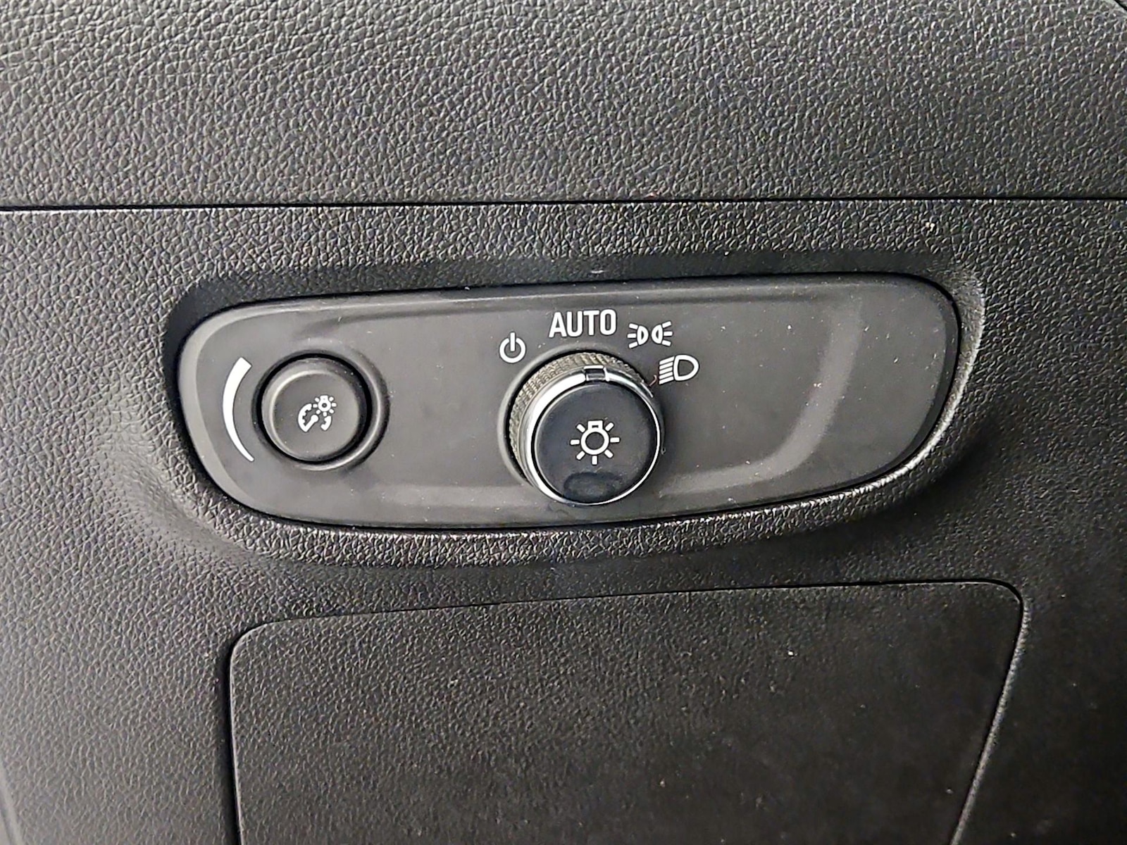 2024 Buick Encore GX Preferred - Photo 14