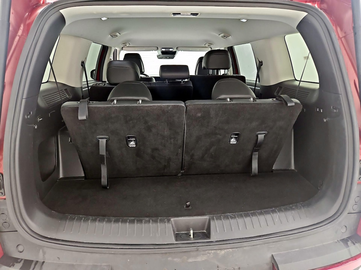 Trunk/Cargo (Seats Up)
