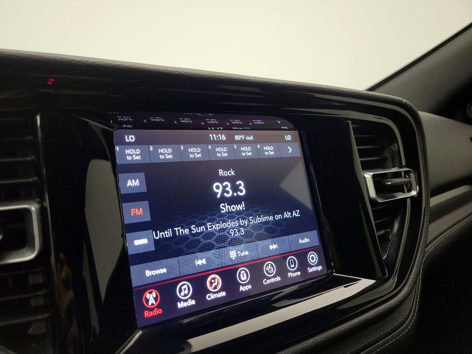 2023 Dodge Durango SXT - Photo 16
