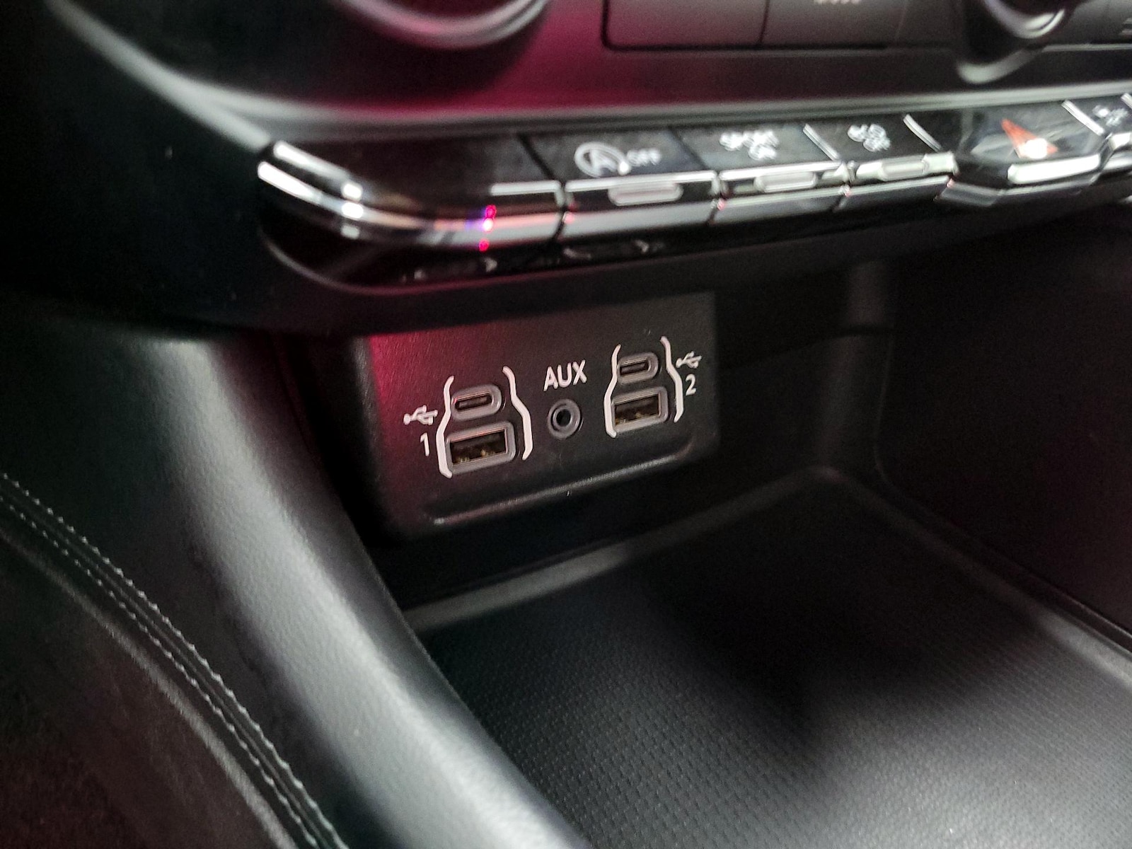 2023 Dodge Durango SXT - Photo 19