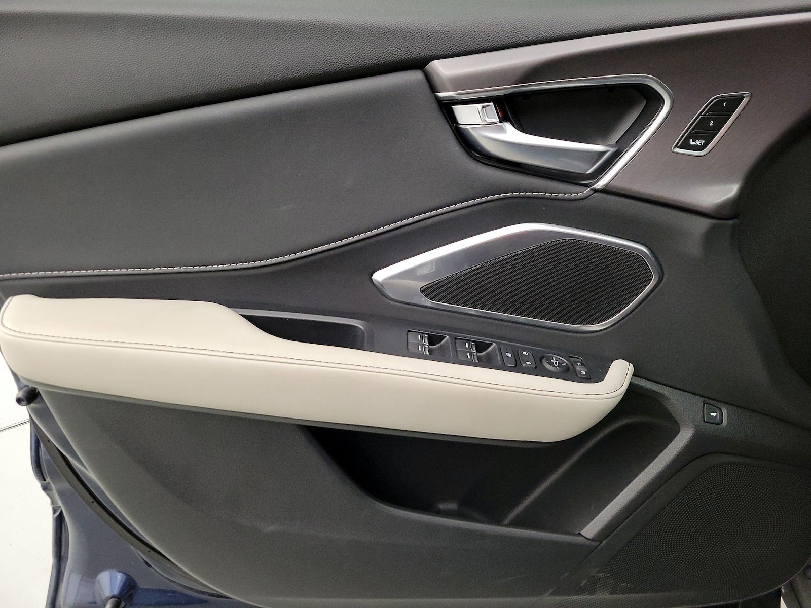 2025 Acura RDX Base - Photo 13