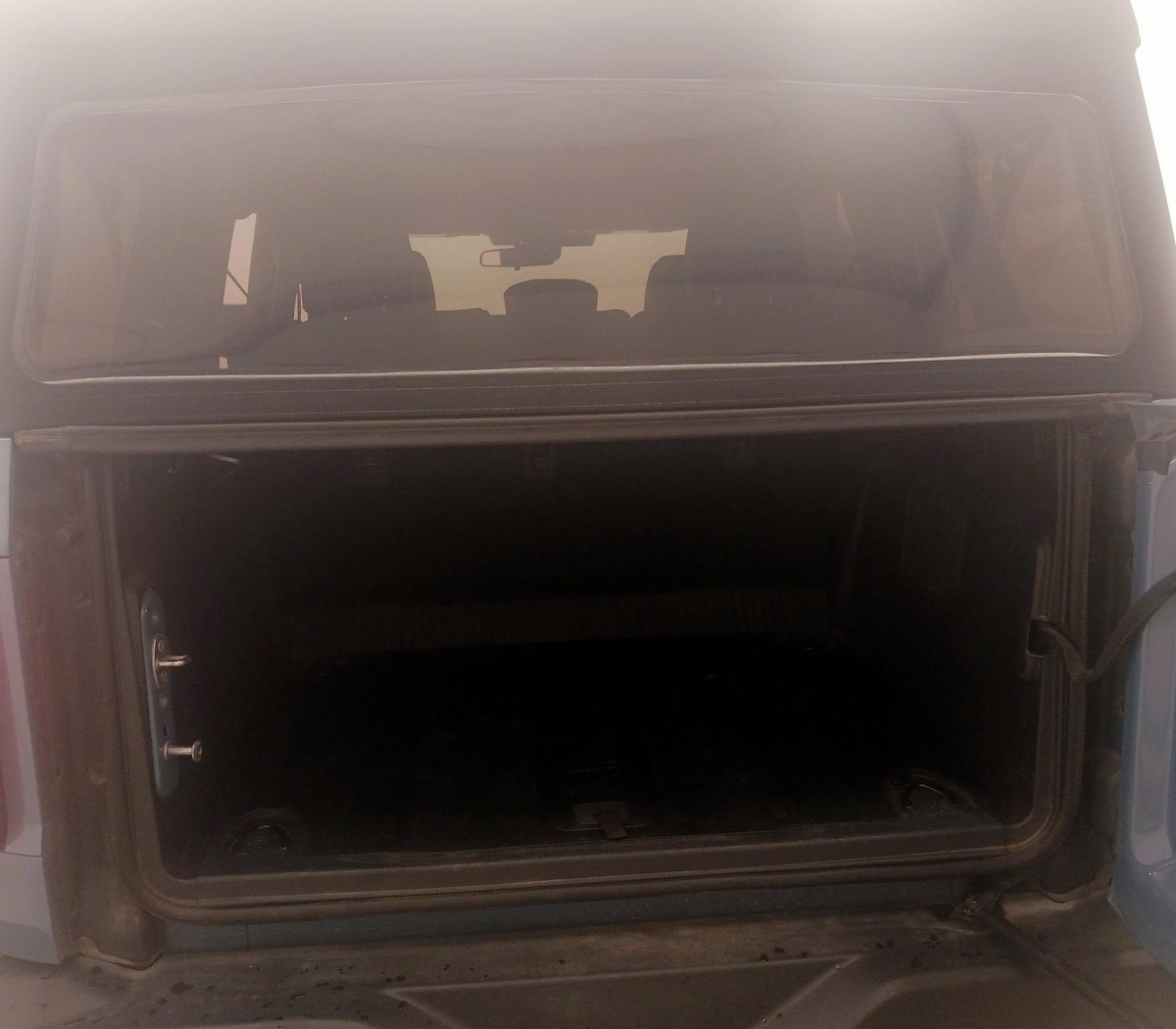 Trunk/Cargo (Seats Up)