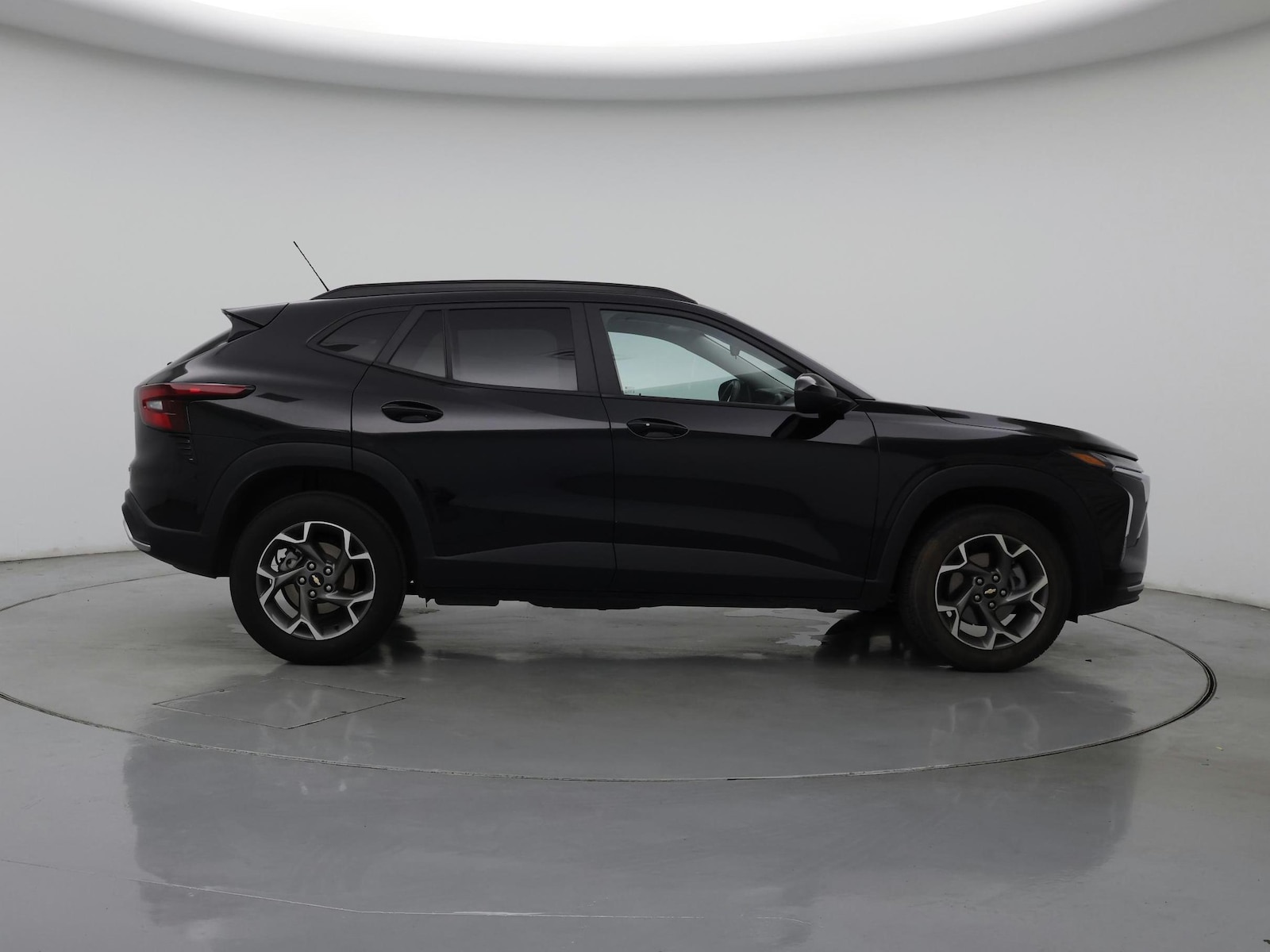2025 Chevrolet Trax LT - Photo 8
