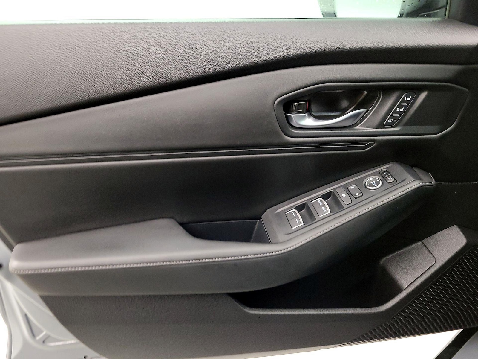 2025 Honda Accord Hybrid Sport-L - Photo 13