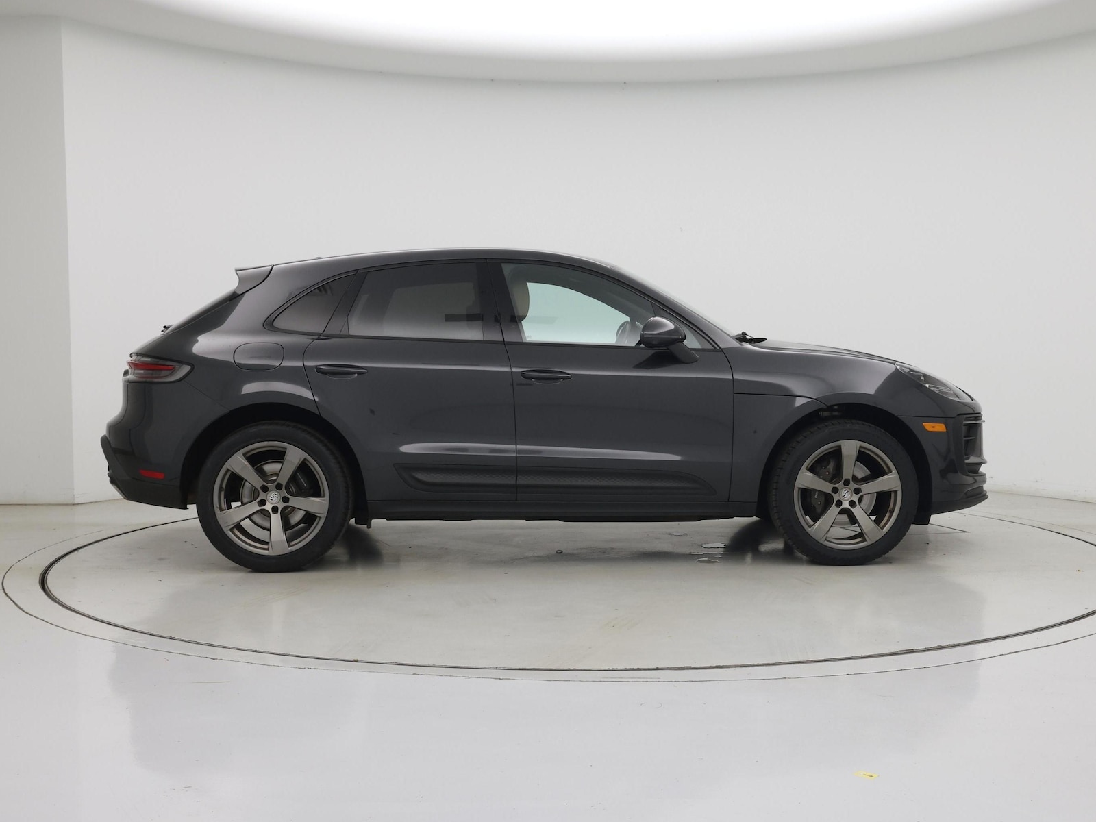 2023 Porsche Macan T - Photo 8