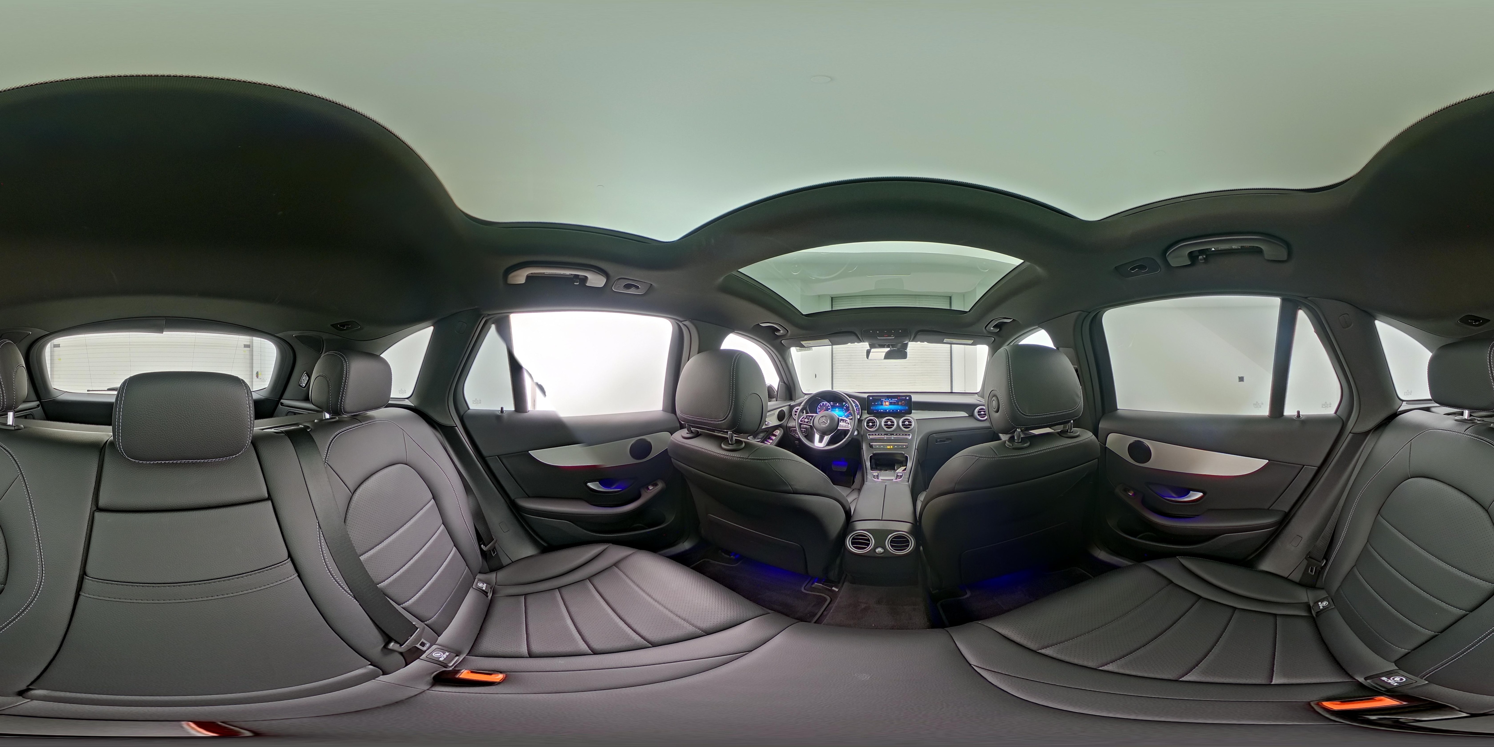 2022 Mercedes-Benz GLC GLC300 - Photo 26