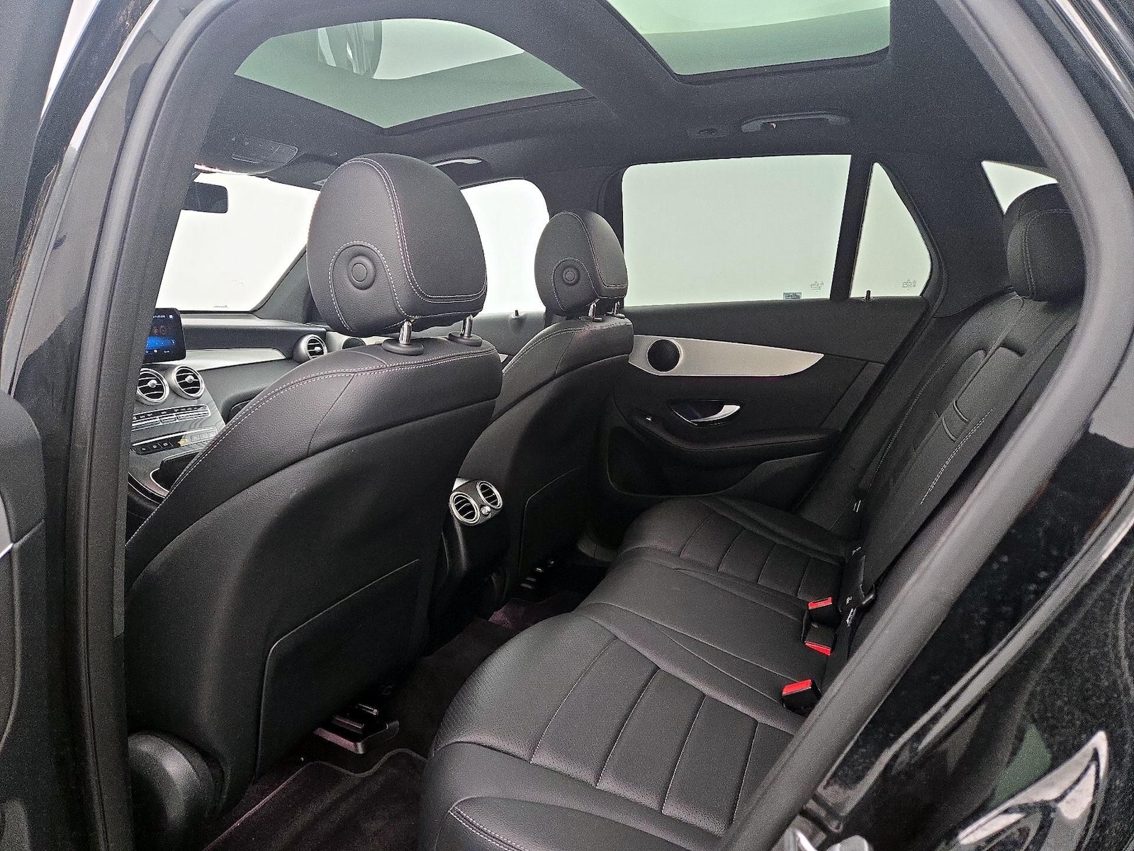2022 Mercedes-Benz GLC GLC300 - Photo 21