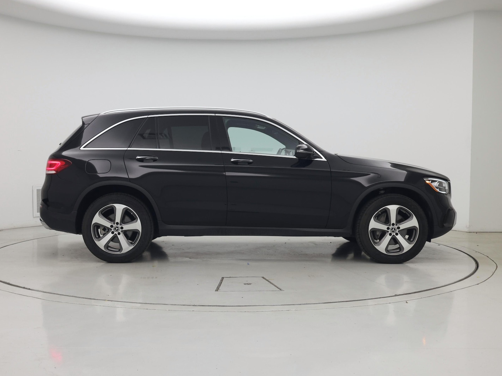 2022 Mercedes-Benz GLC GLC300 - Photo 8