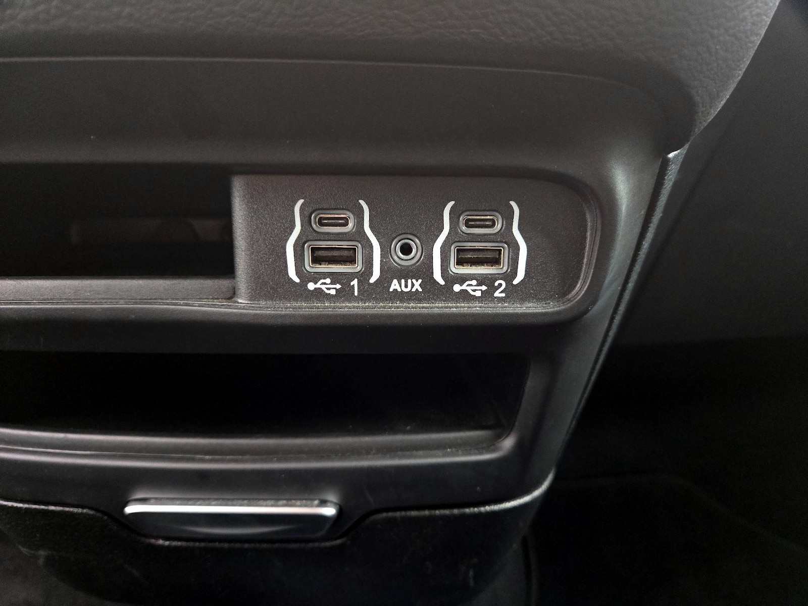 2025 Chrysler Pacifica Select - Photo 19