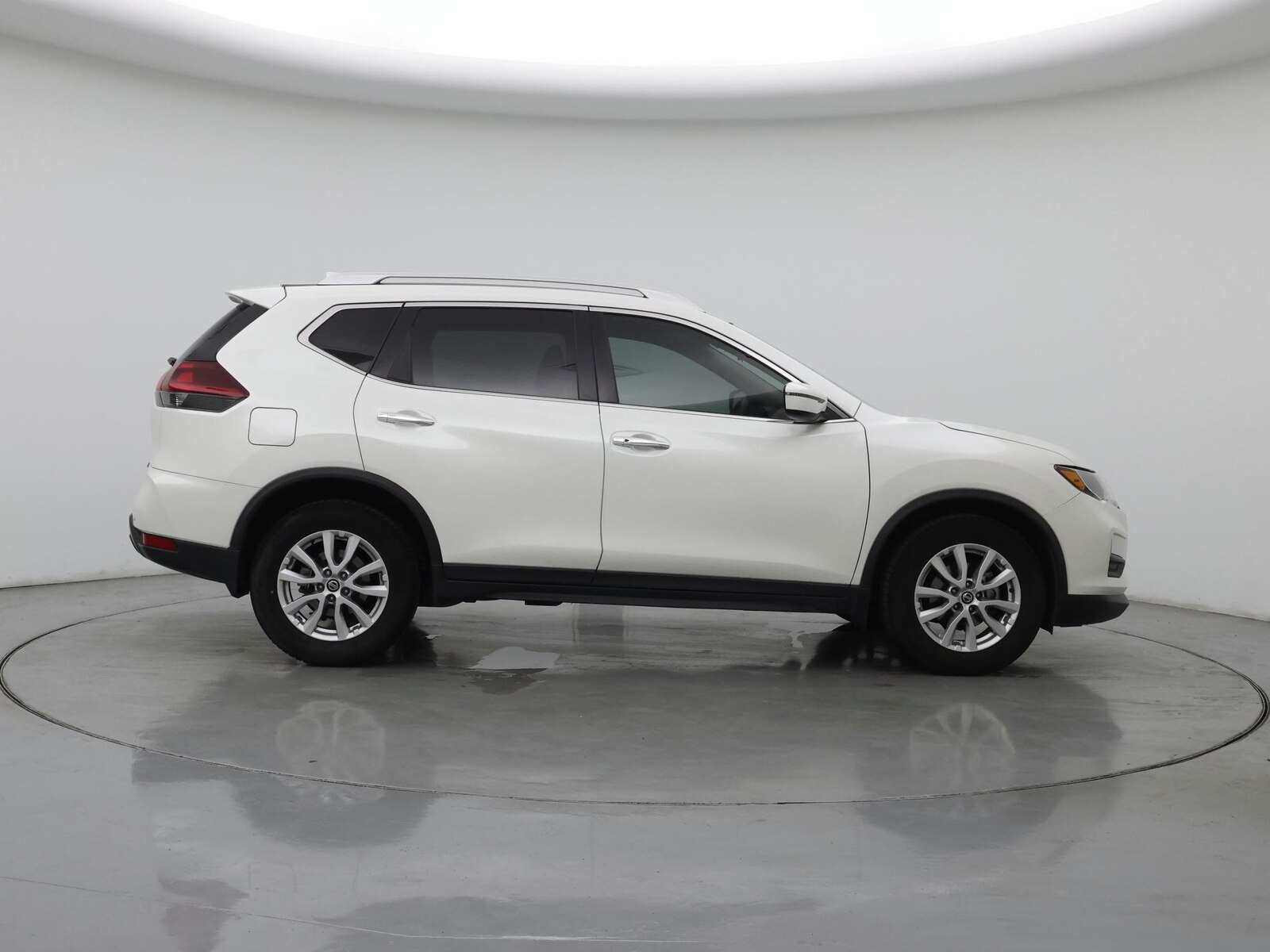 2019 Nissan Rogue SV - Photo 8