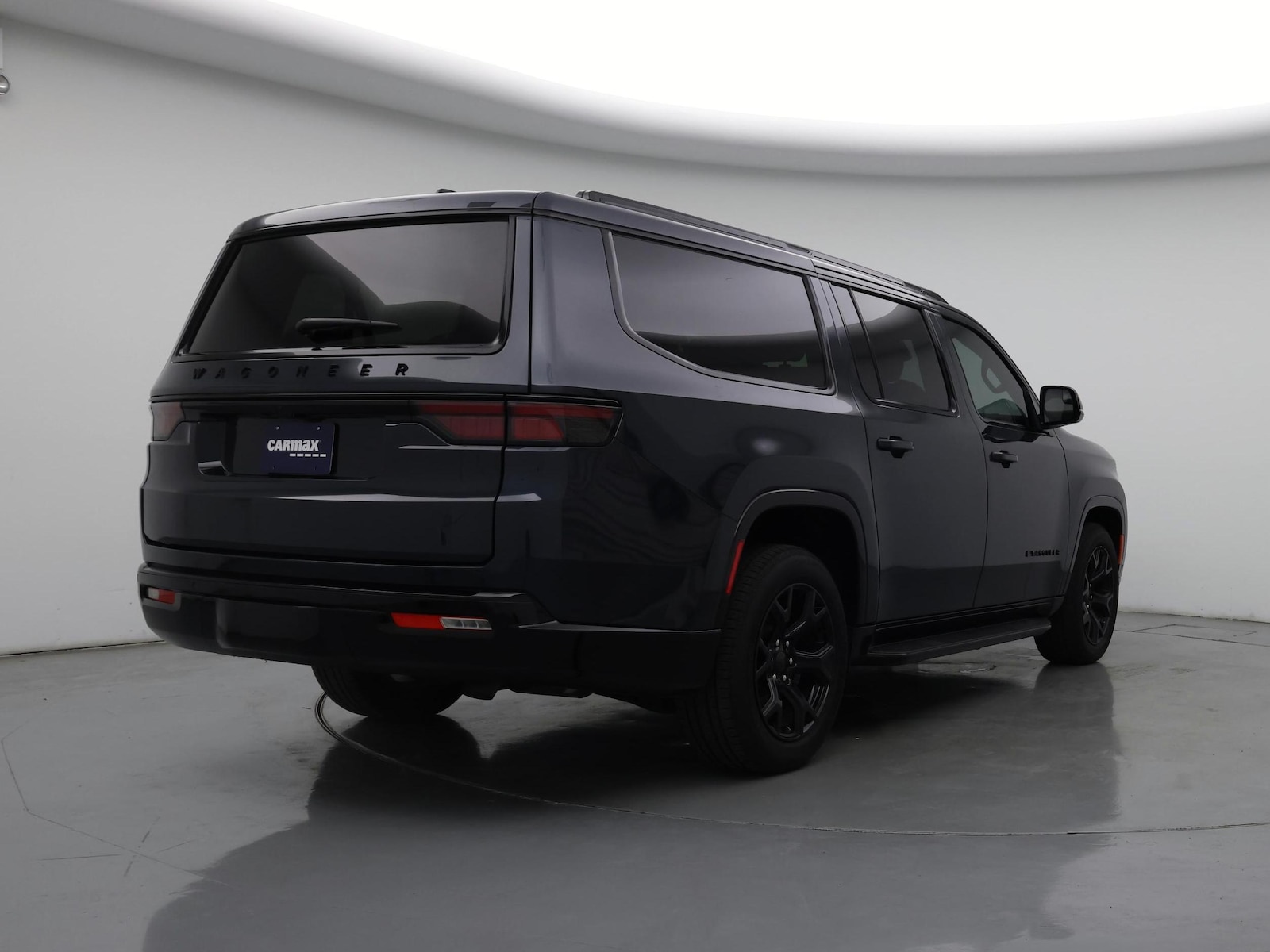 2025 Jeep Wagoneer L Series II - Photo 9