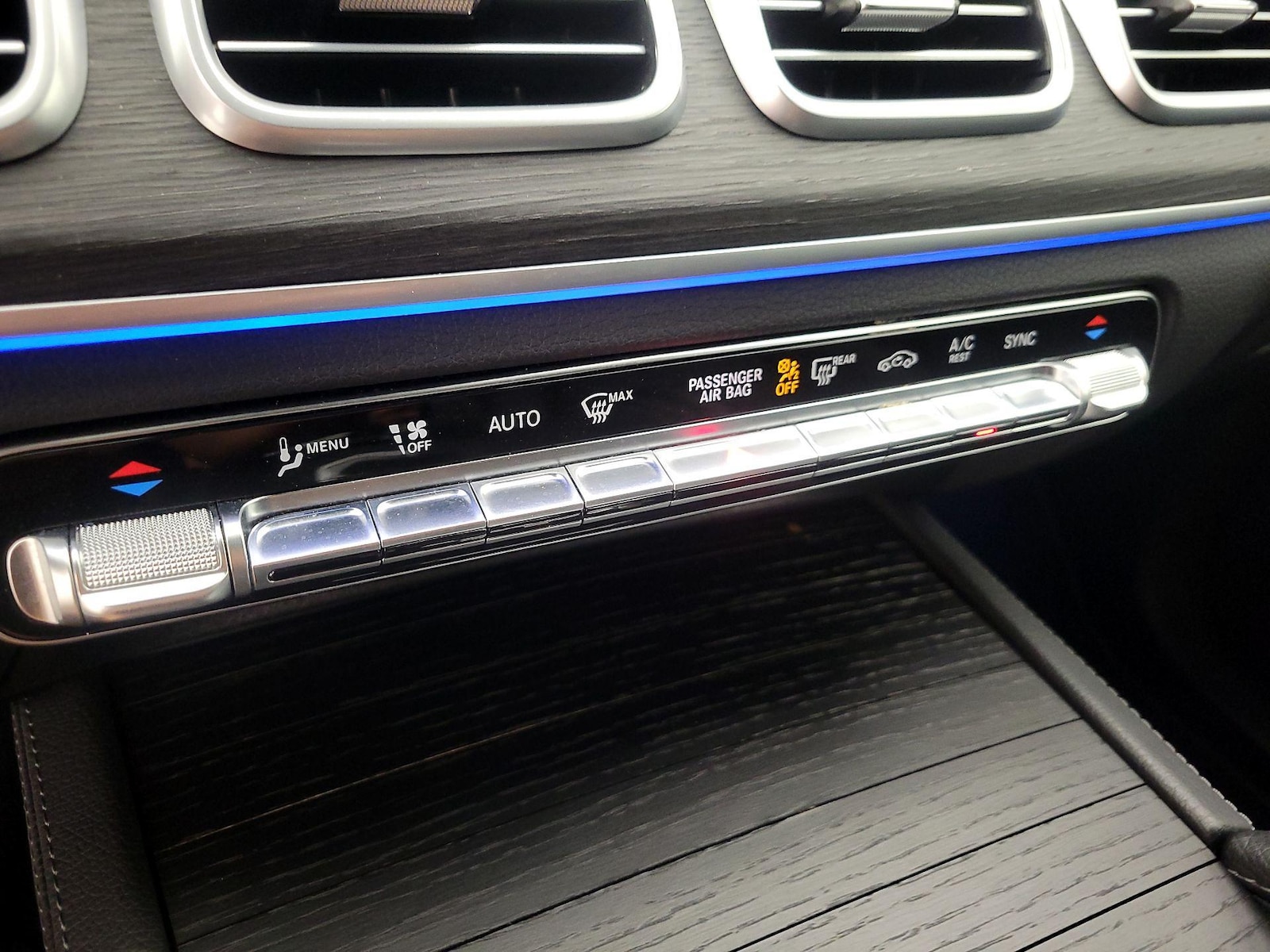 2025 Mercedes-Benz GLS Base - Photo 18