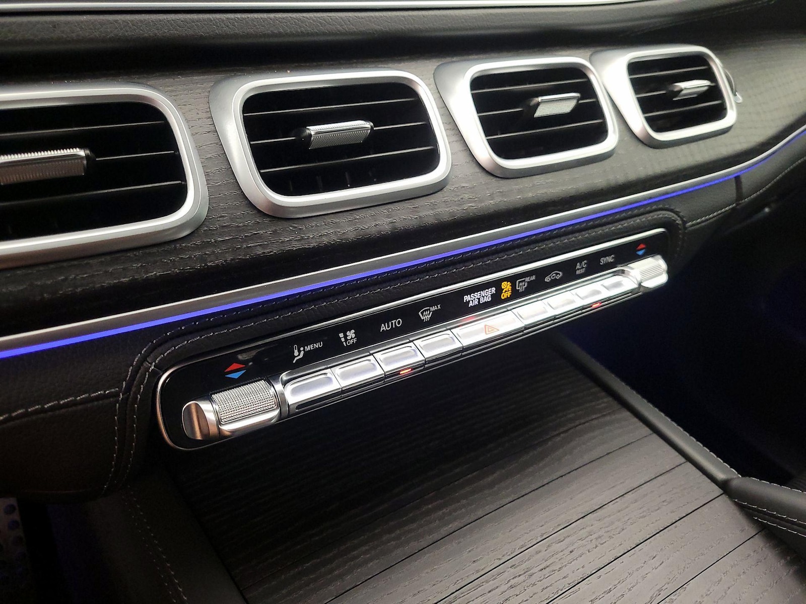 2023 Mercedes-Benz GLS GLS580 - Photo 18
