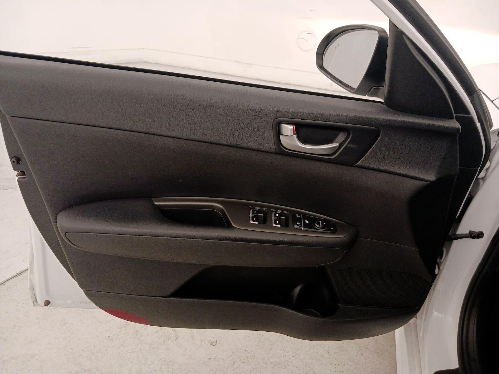 2020 Kia Optima LX - Photo 13