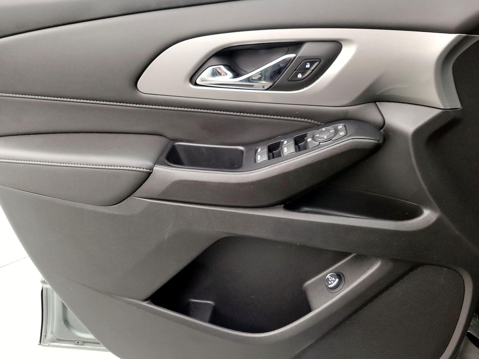 2023 Chevrolet Traverse 1LT - Photo 13