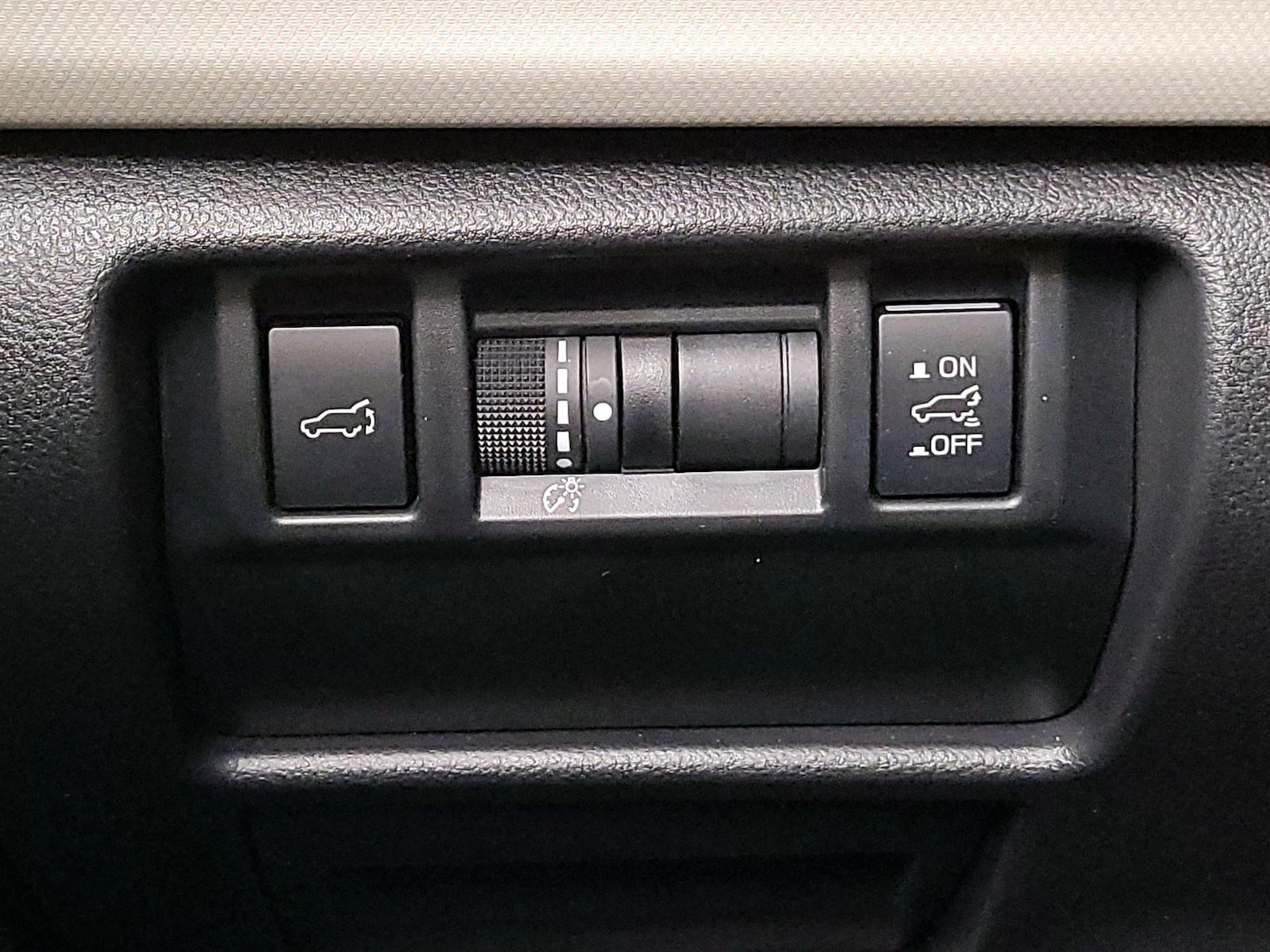 2025 Subaru Forester Limited - Photo 14