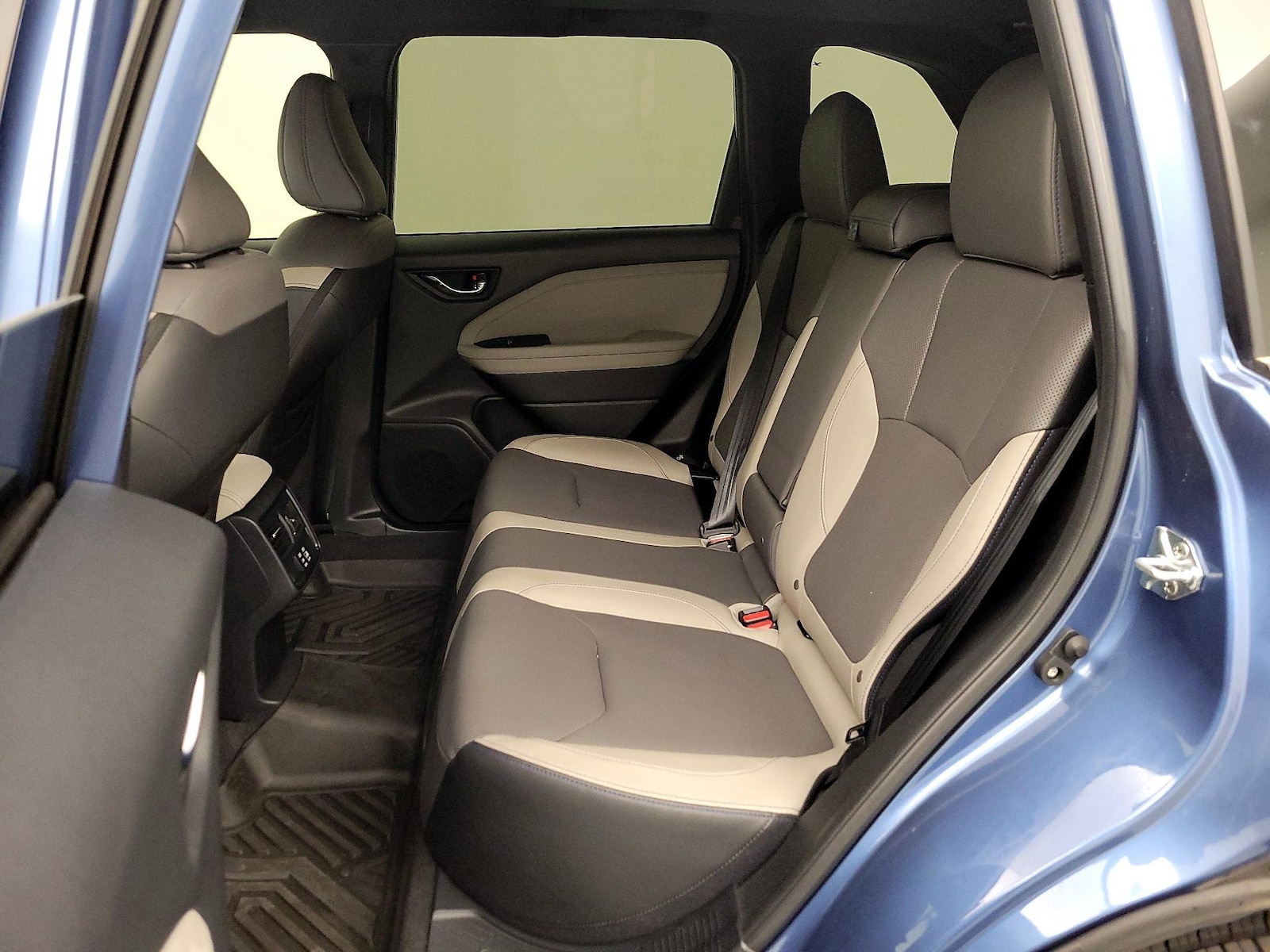2025 Subaru Forester Limited - Photo 22