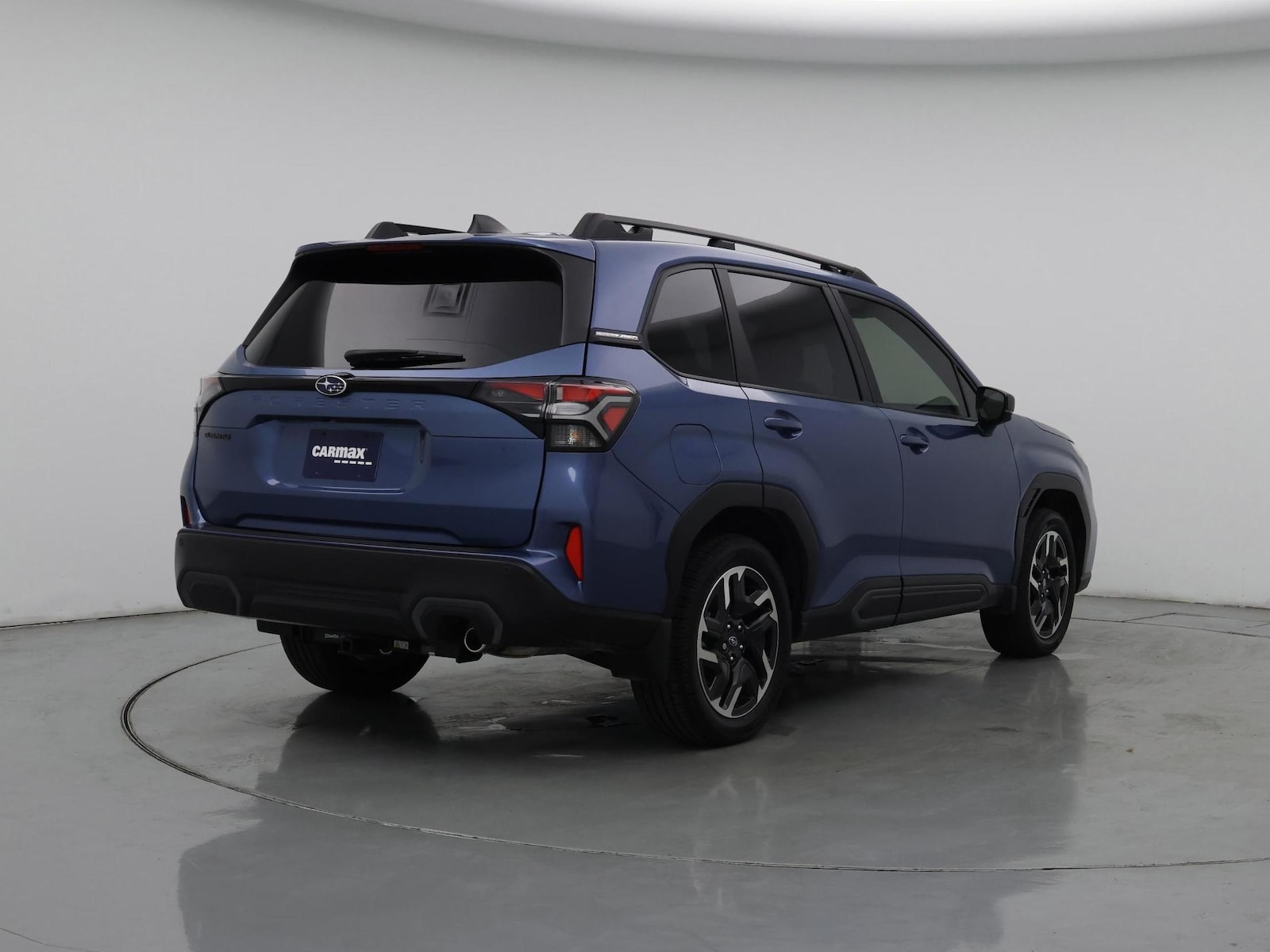 2025 Subaru Forester Limited - Photo 9