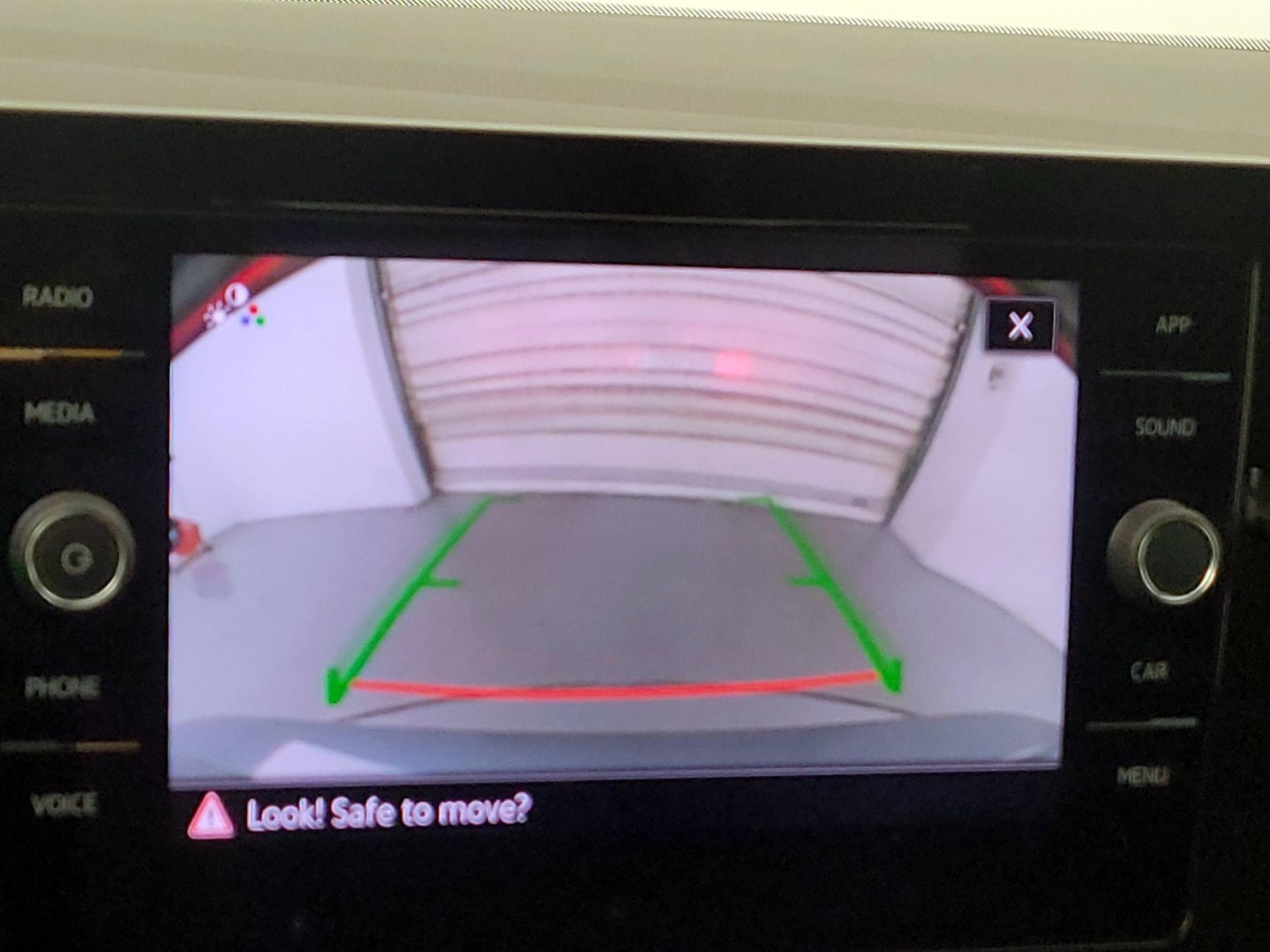 2025 Volkswagen Jetta SE - Photo 15
