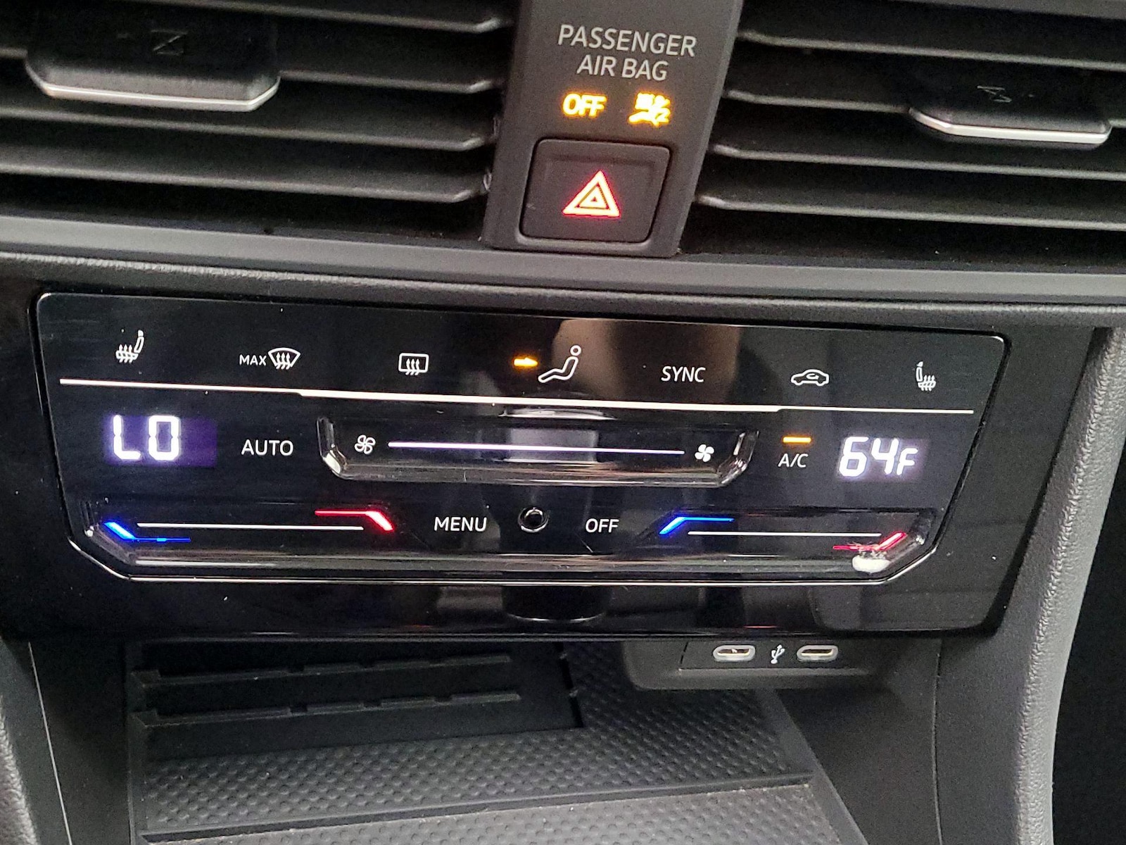 2025 Volkswagen Jetta SE - Photo 17