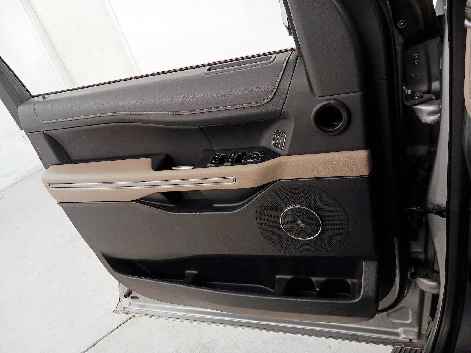 2022 Ford Expedition Limited - Photo 13