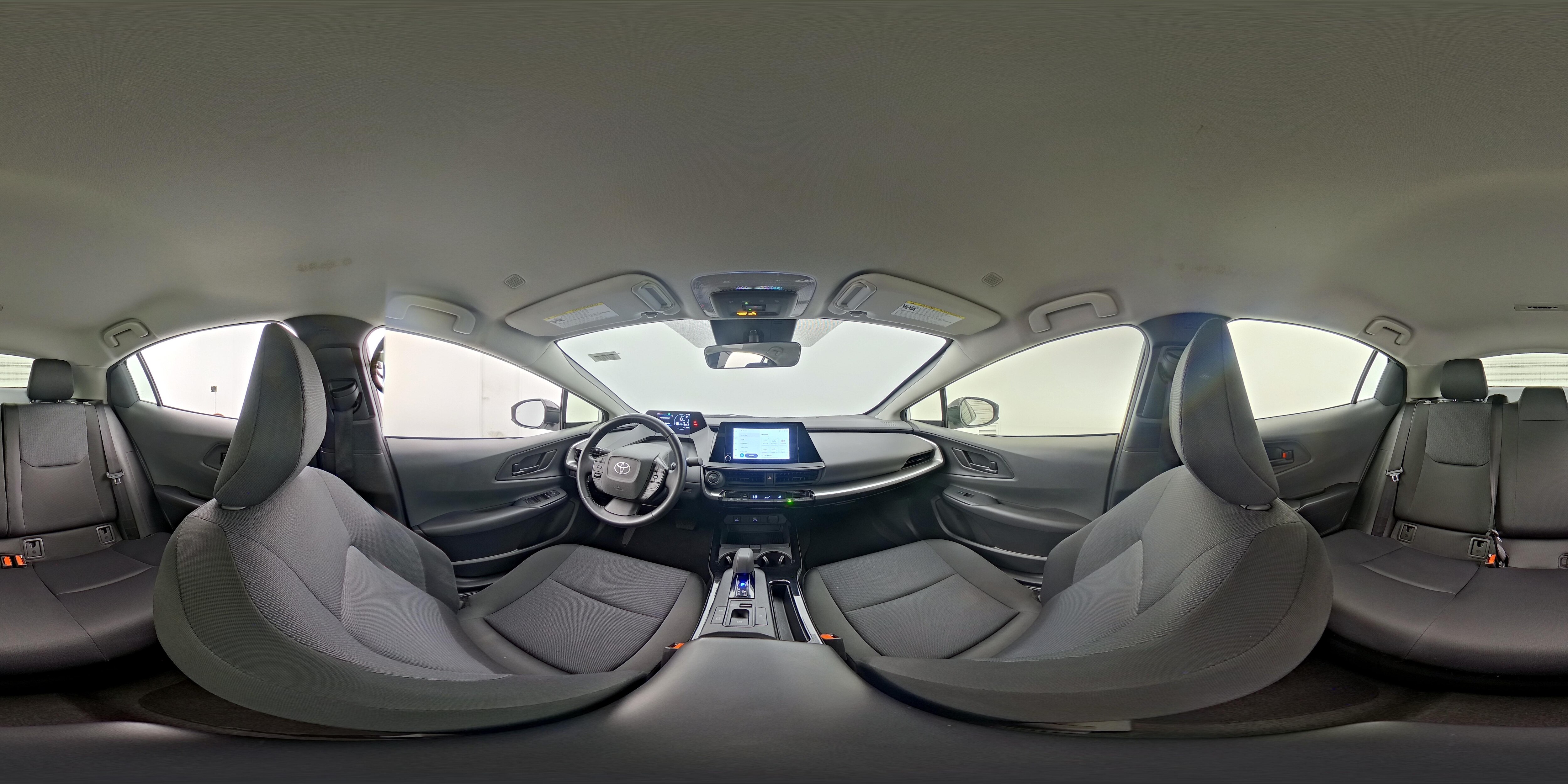 2025 Toyota Prius LE - Photo 24