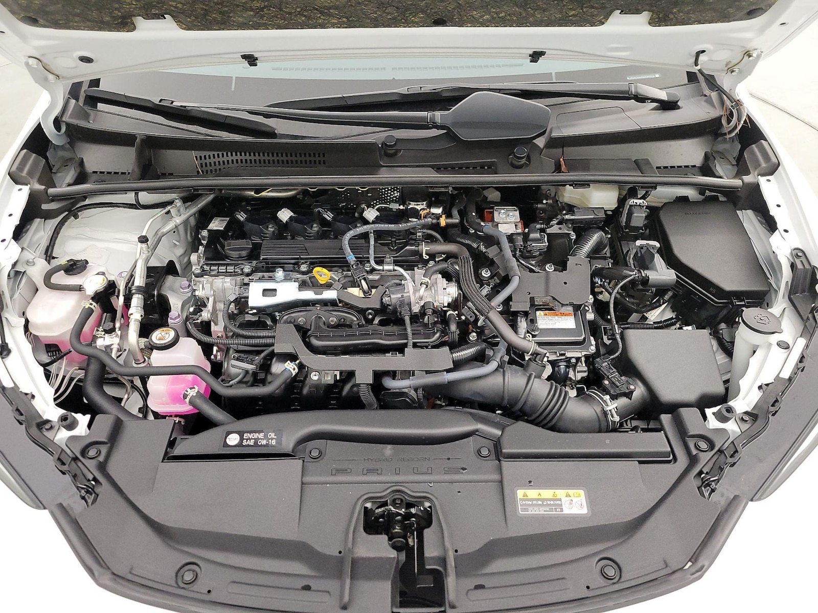 2025 Toyota Prius LE - Photo 22
