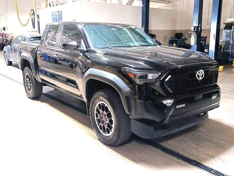 2024 Toyota Tacoma Hybrid TRD Off Road