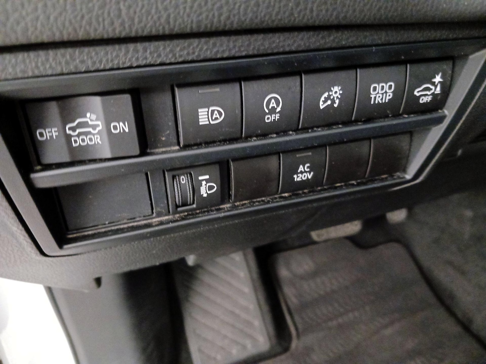 2023 Toyota Tundra Limited - Photo 14