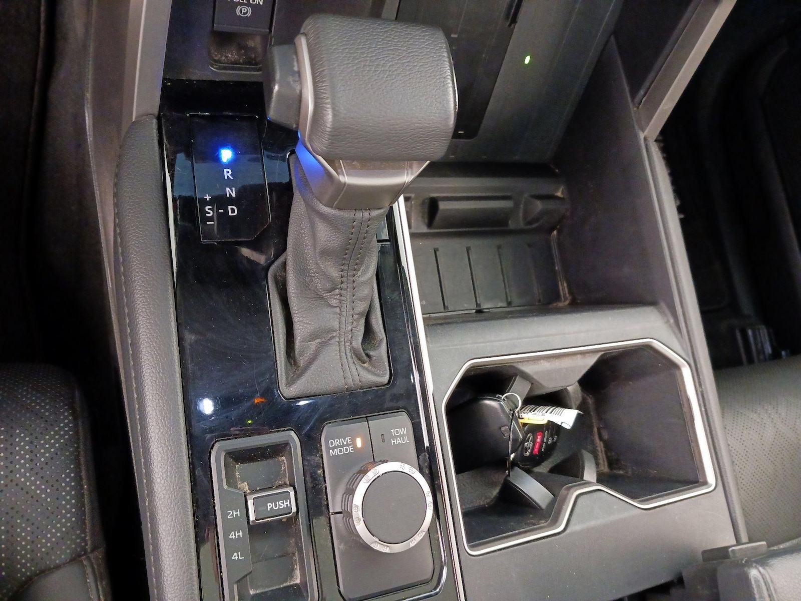 2023 Toyota Tundra Limited - Photo 18