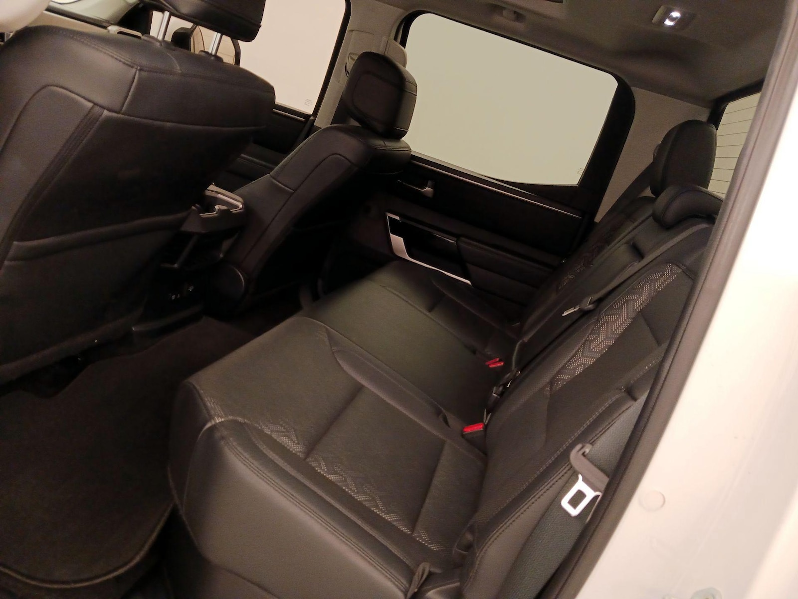2023 Toyota Tundra Limited - Photo 21