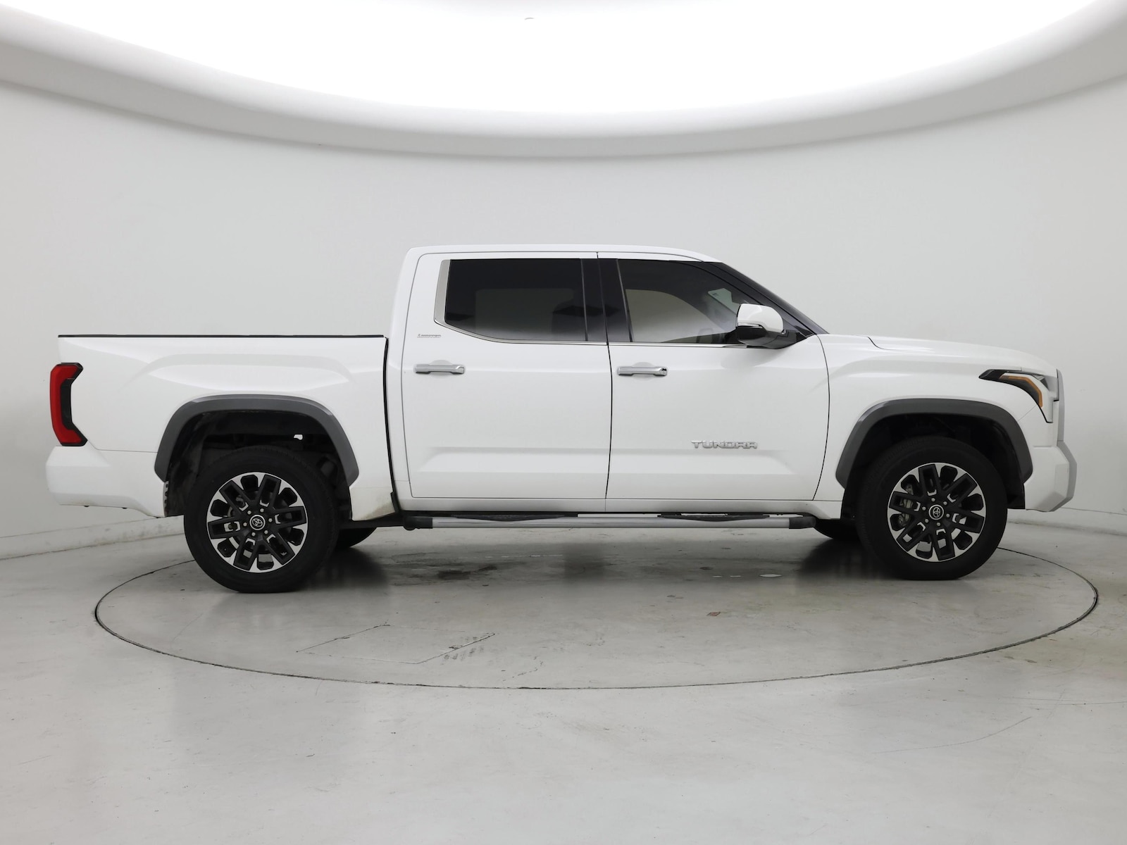 2023 Toyota Tundra Limited - Photo 8