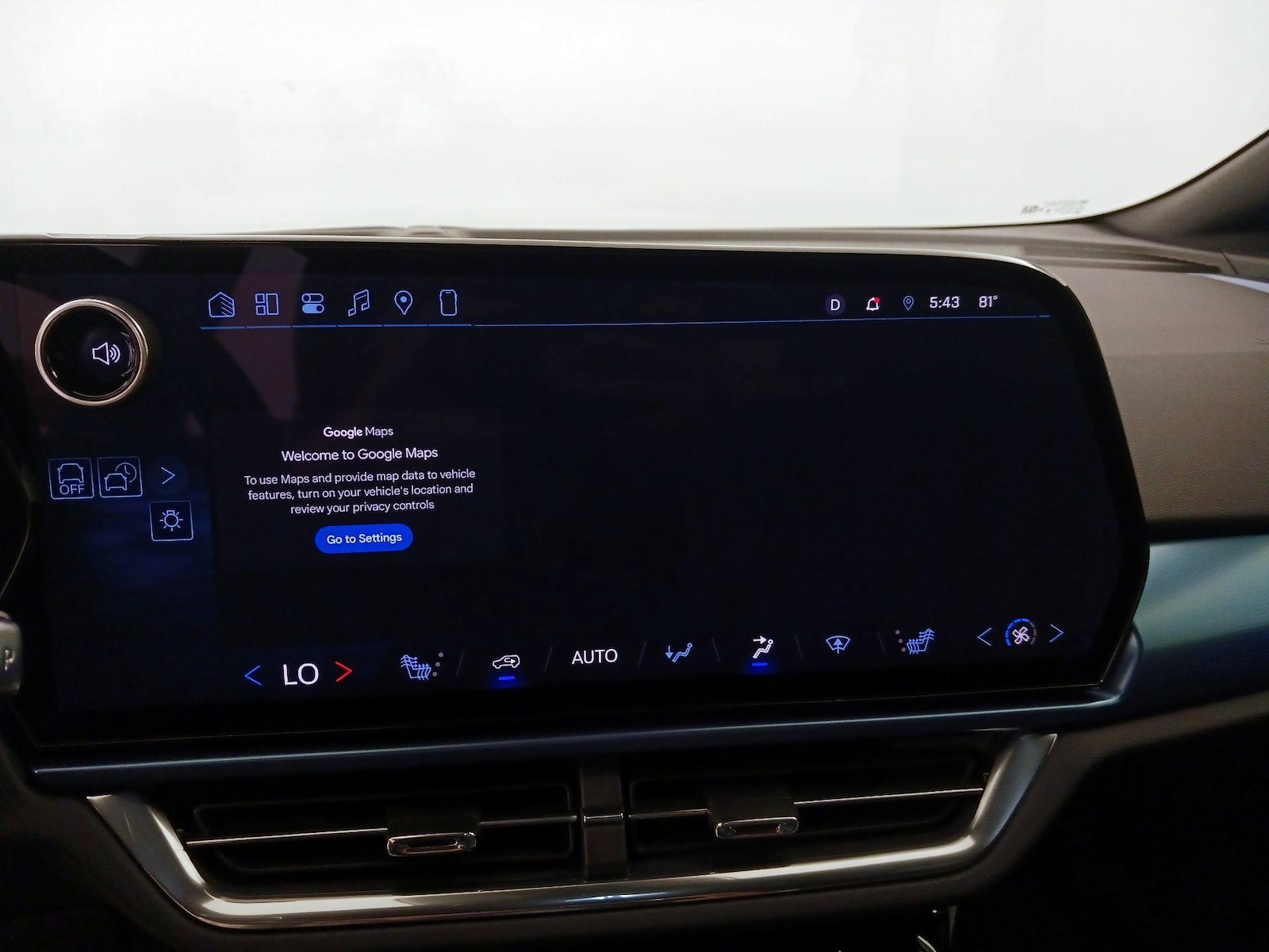 2024 Chevrolet Equinox EV LT - Photo 15